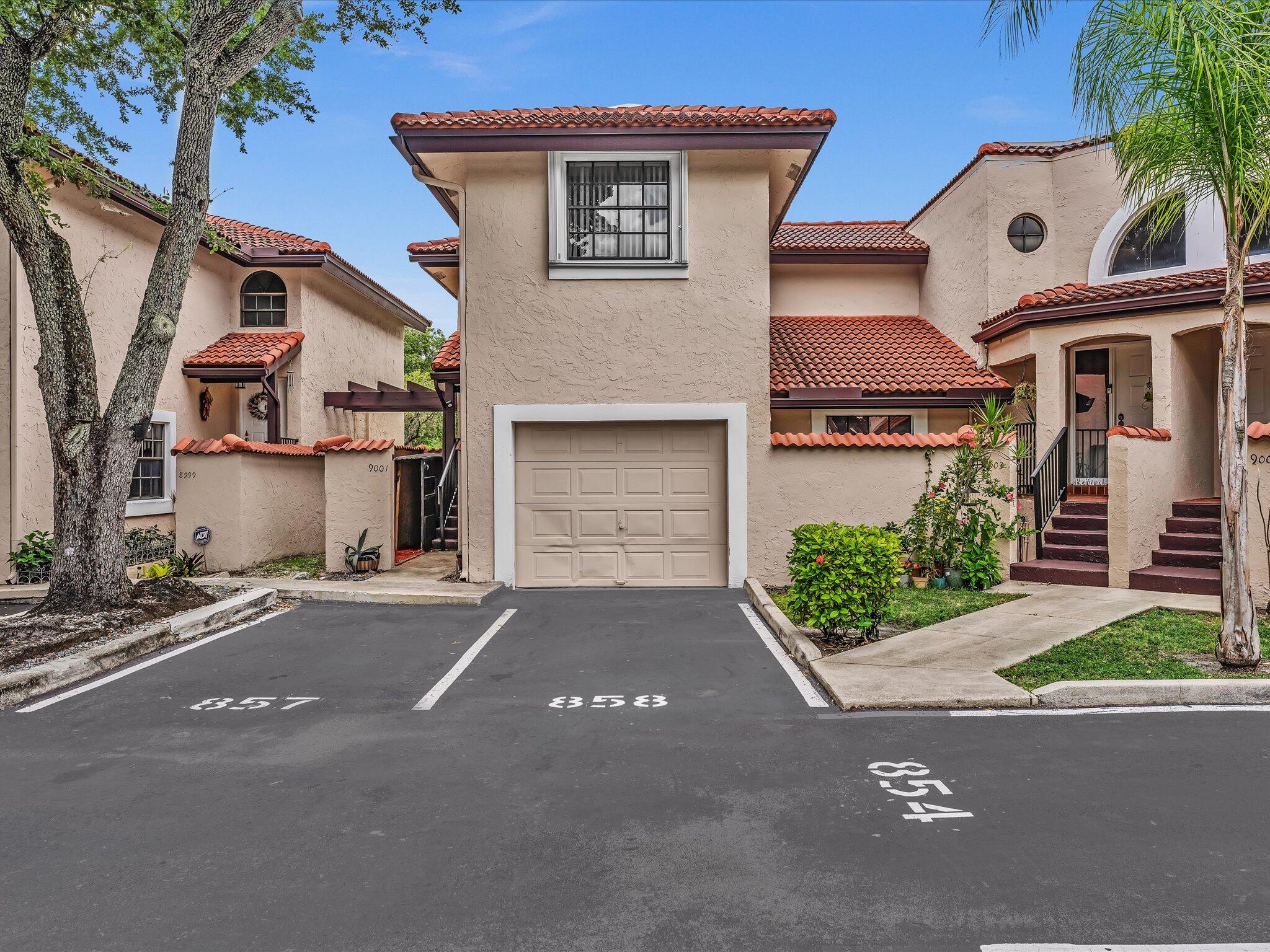Lakeview Courts - Residential