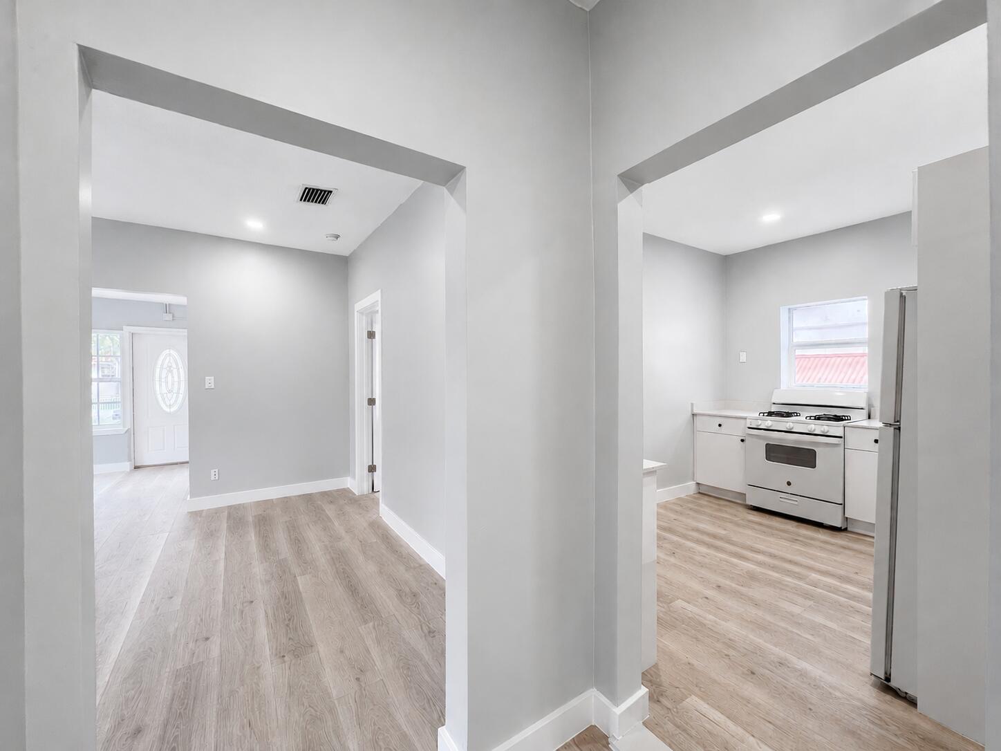 HOLLYWOOD - Residential Lease