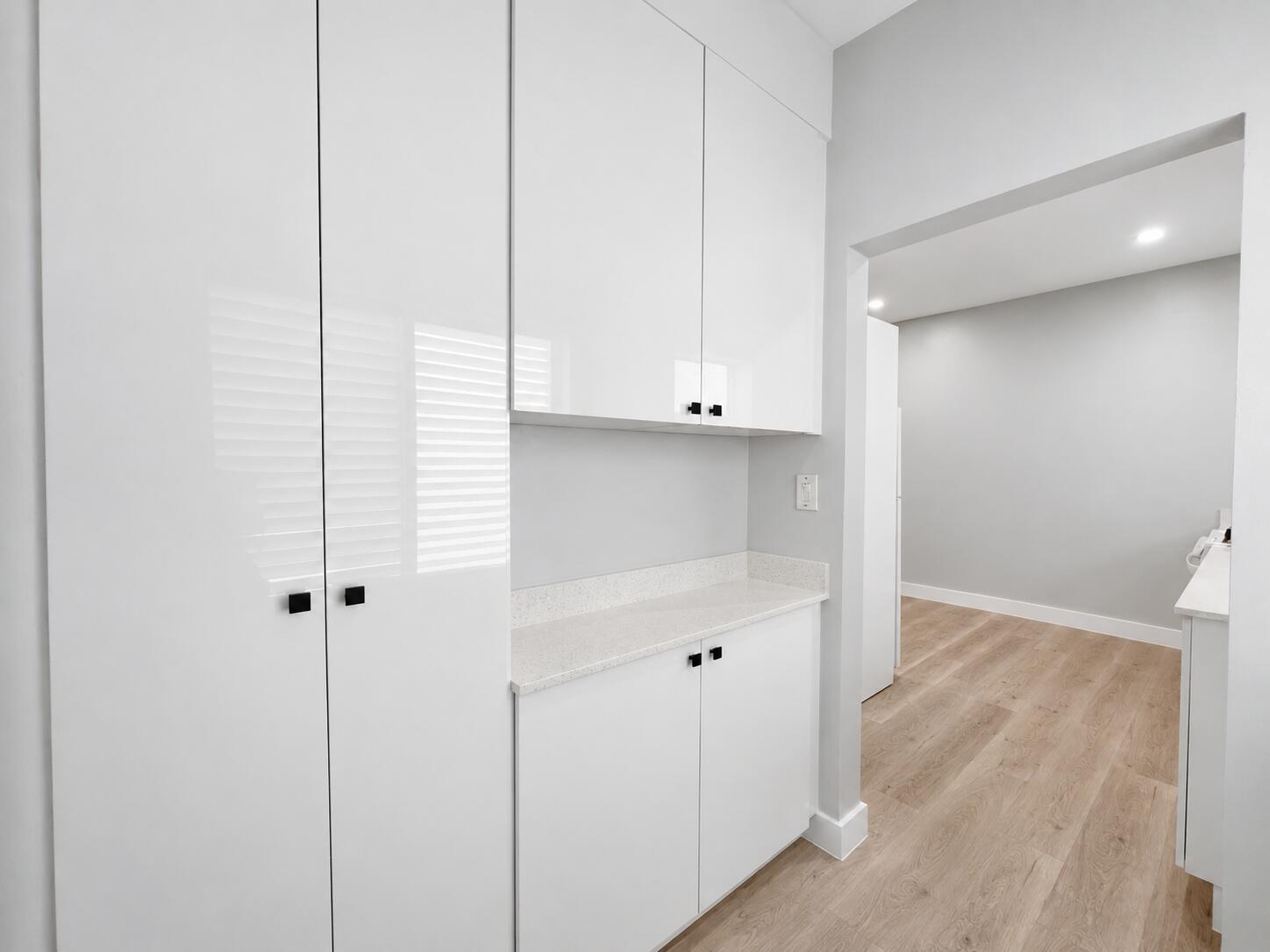 HOLLYWOOD - Residential Lease