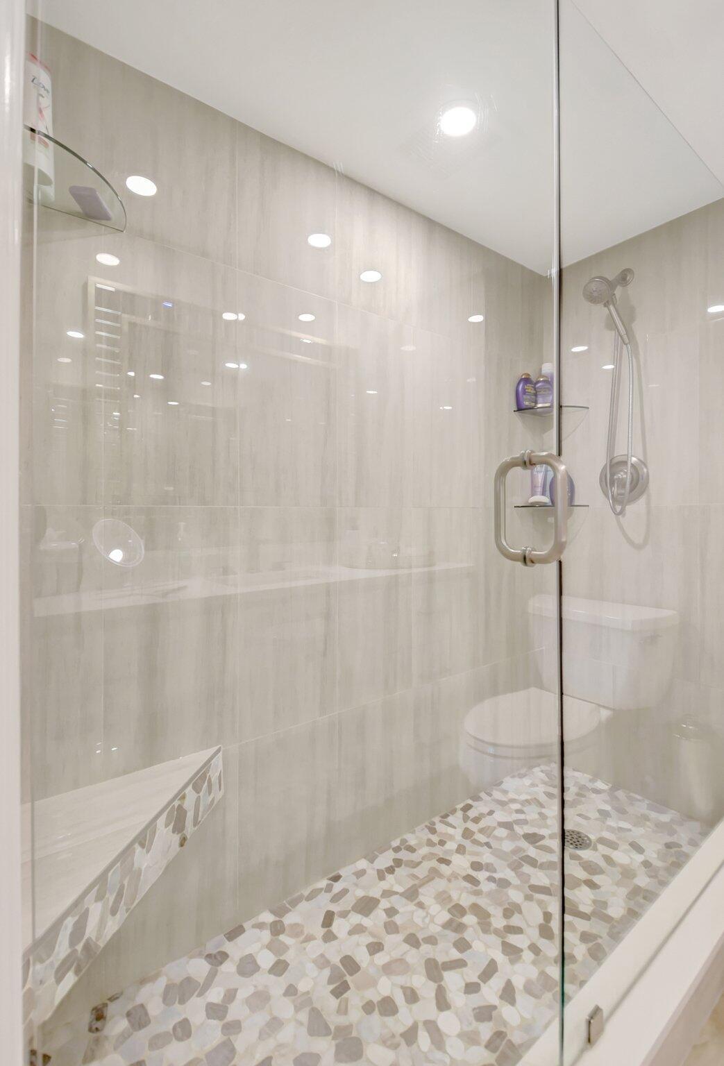 SEAGATE OF HIGHLAND CONDO - Residential