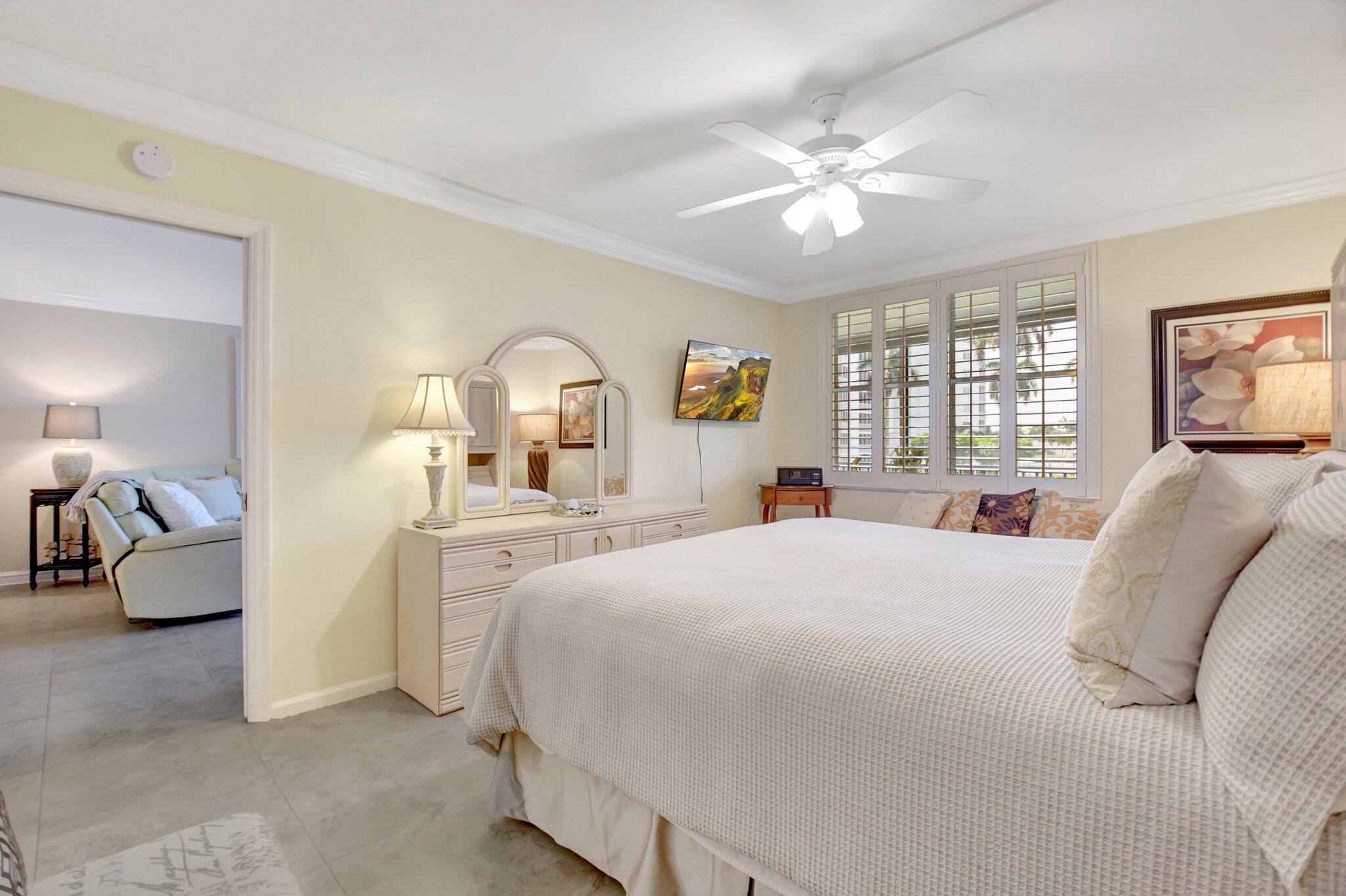 SEAGATE OF HIGHLAND CONDO - Residential