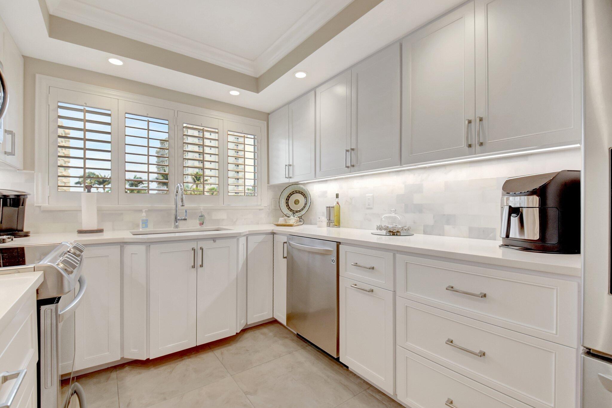 SEAGATE OF HIGHLAND CONDO - Residential
