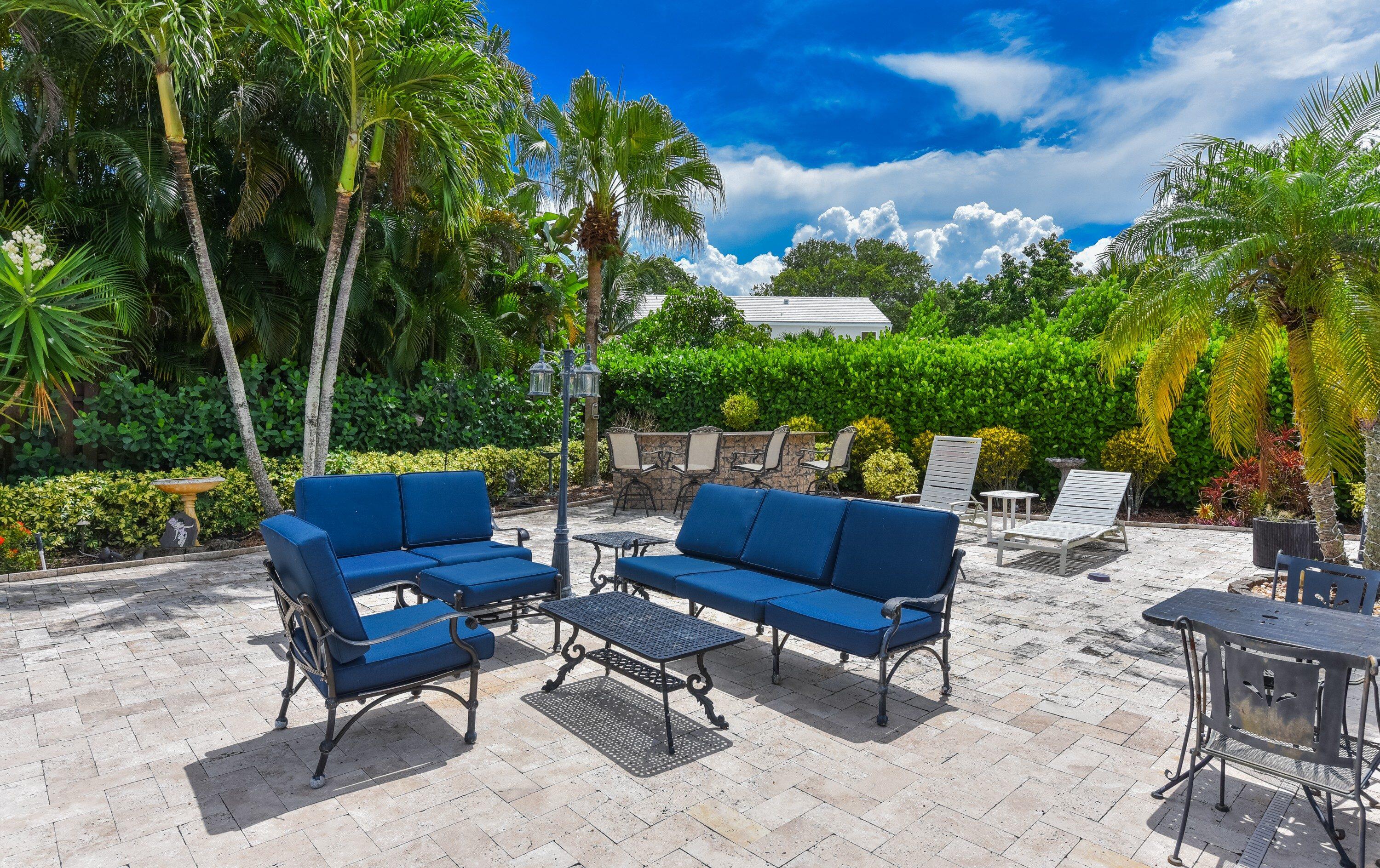 RAINBERRY ESTATES - Residential