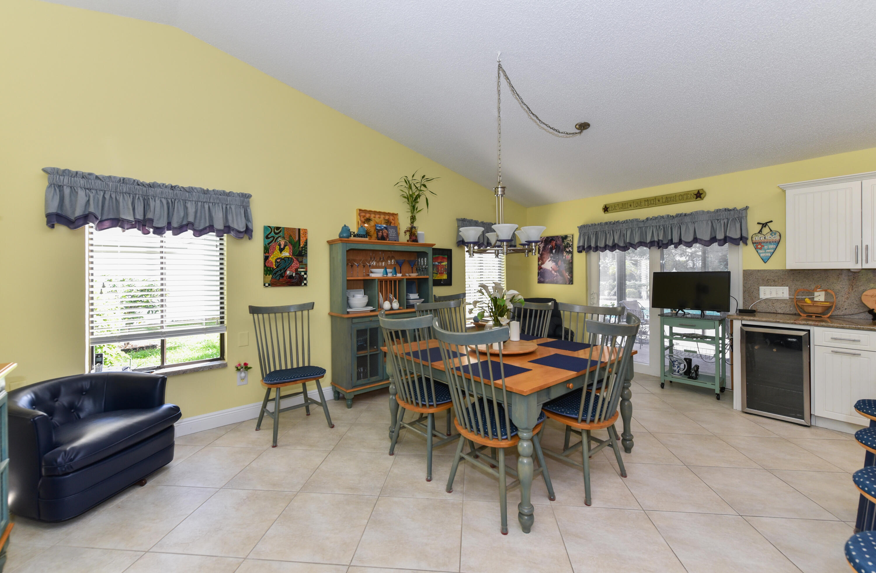 RAINBERRY ESTATES - Residential