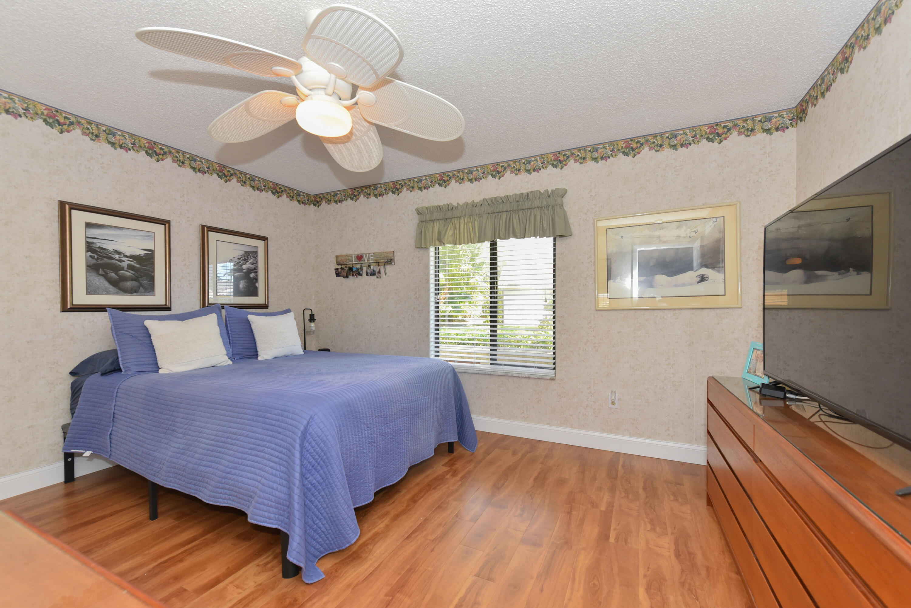 RAINBERRY ESTATES - Residential
