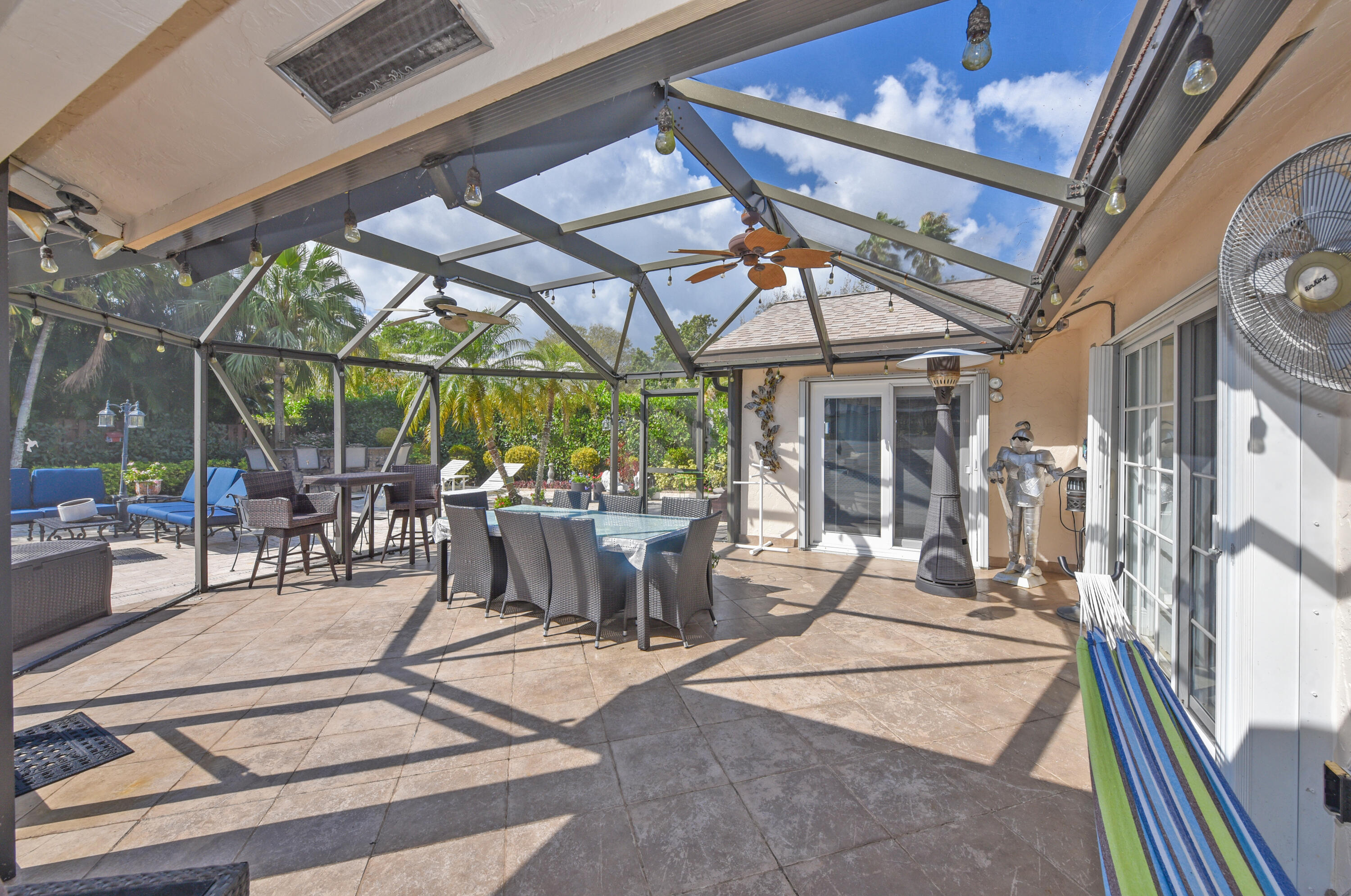 RAINBERRY ESTATES - Residential