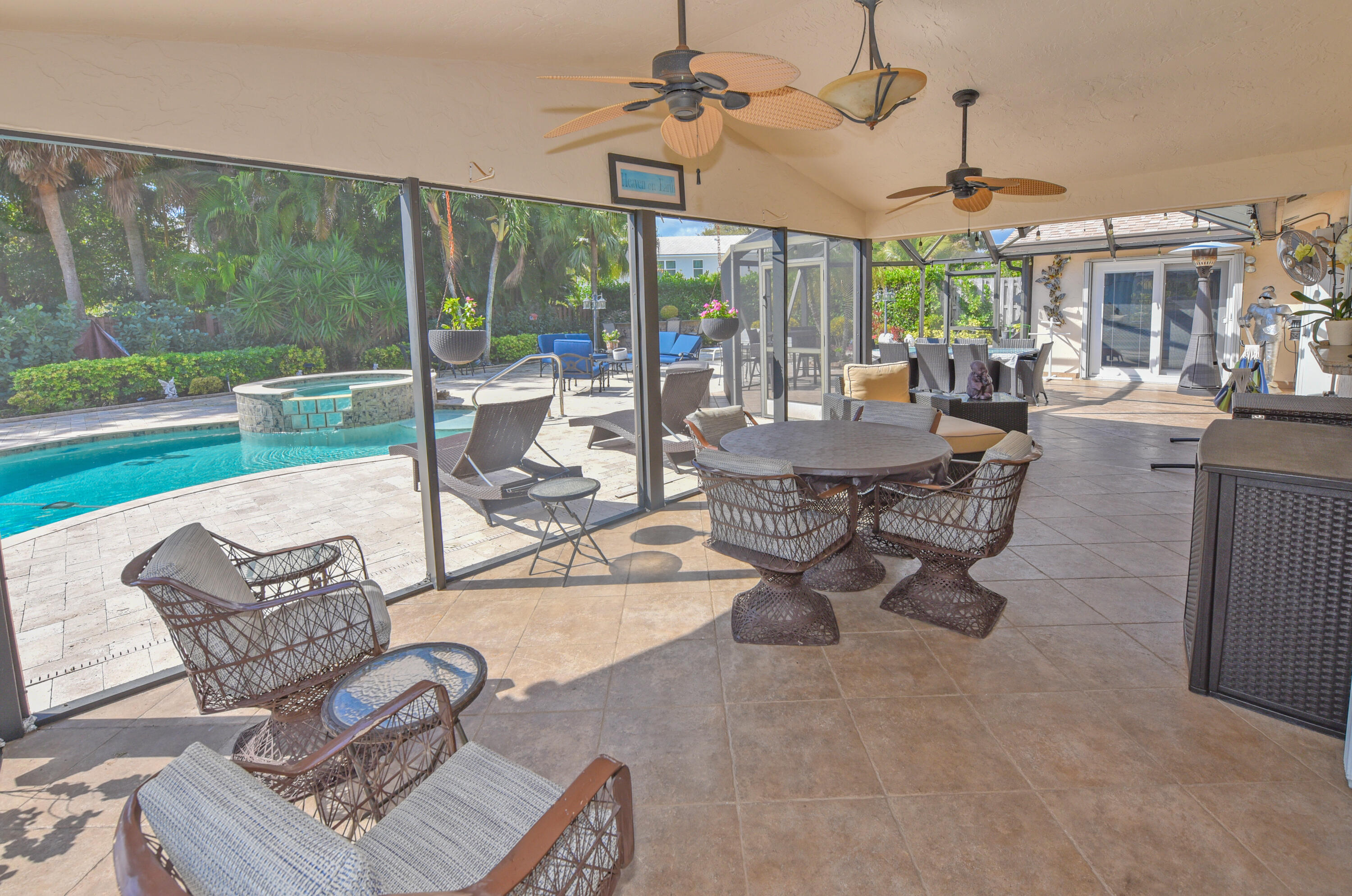 RAINBERRY BAY - Residential
