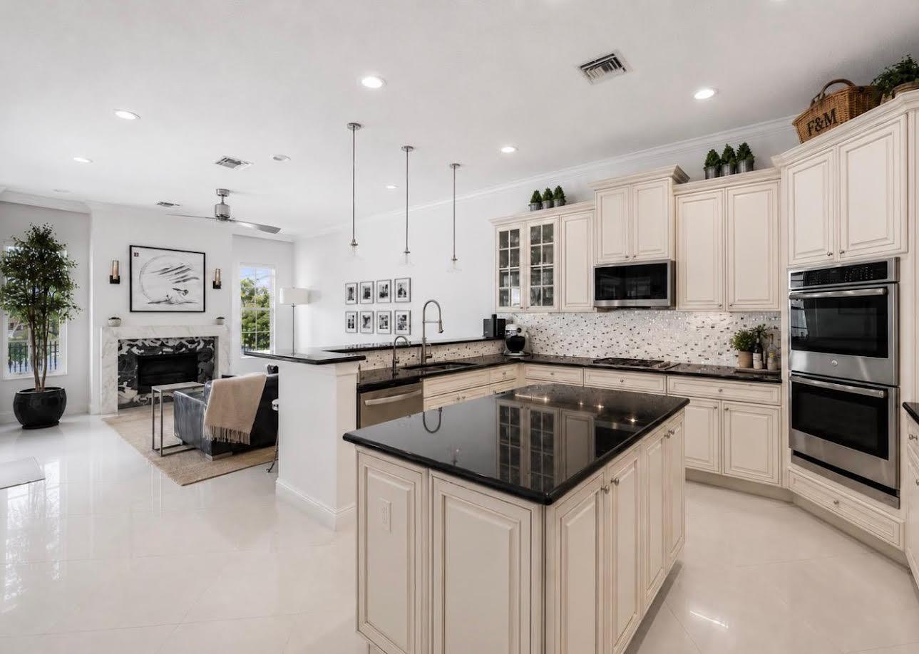 DEBUYS PLAT - Residential
