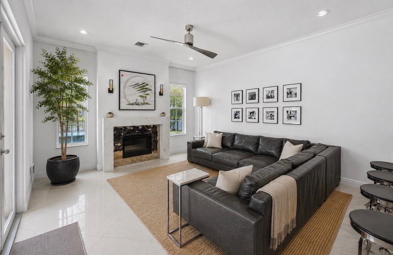 DEBUYS PLAT - Residential