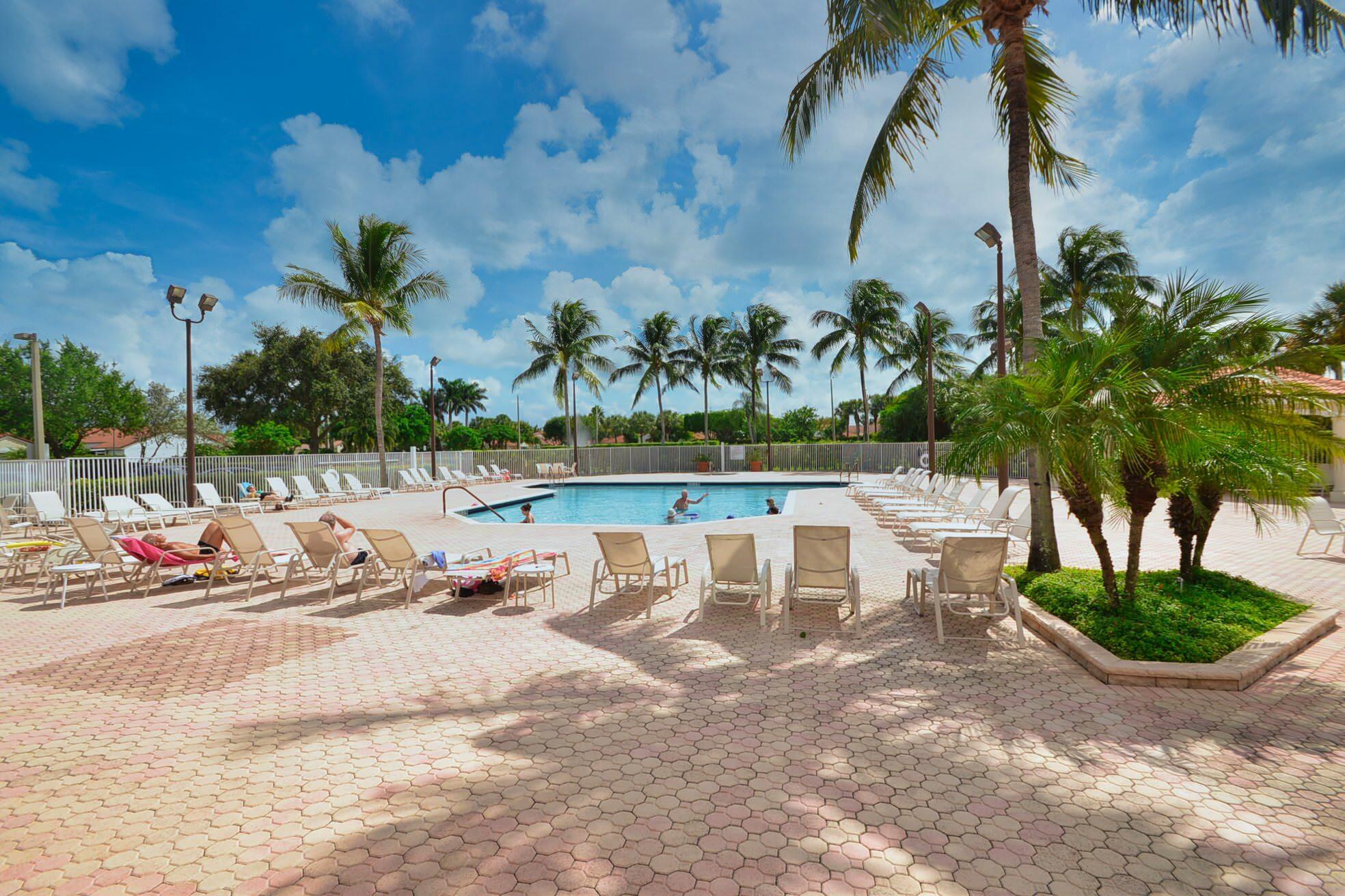 FLORAL LAKES 1 - Residential Lease