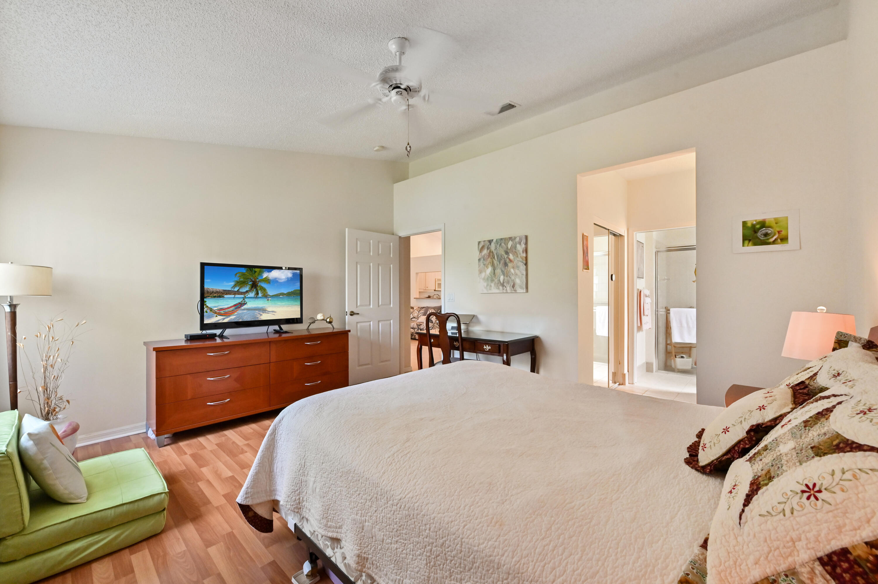 FLORAL LAKES 1 - Residential Lease