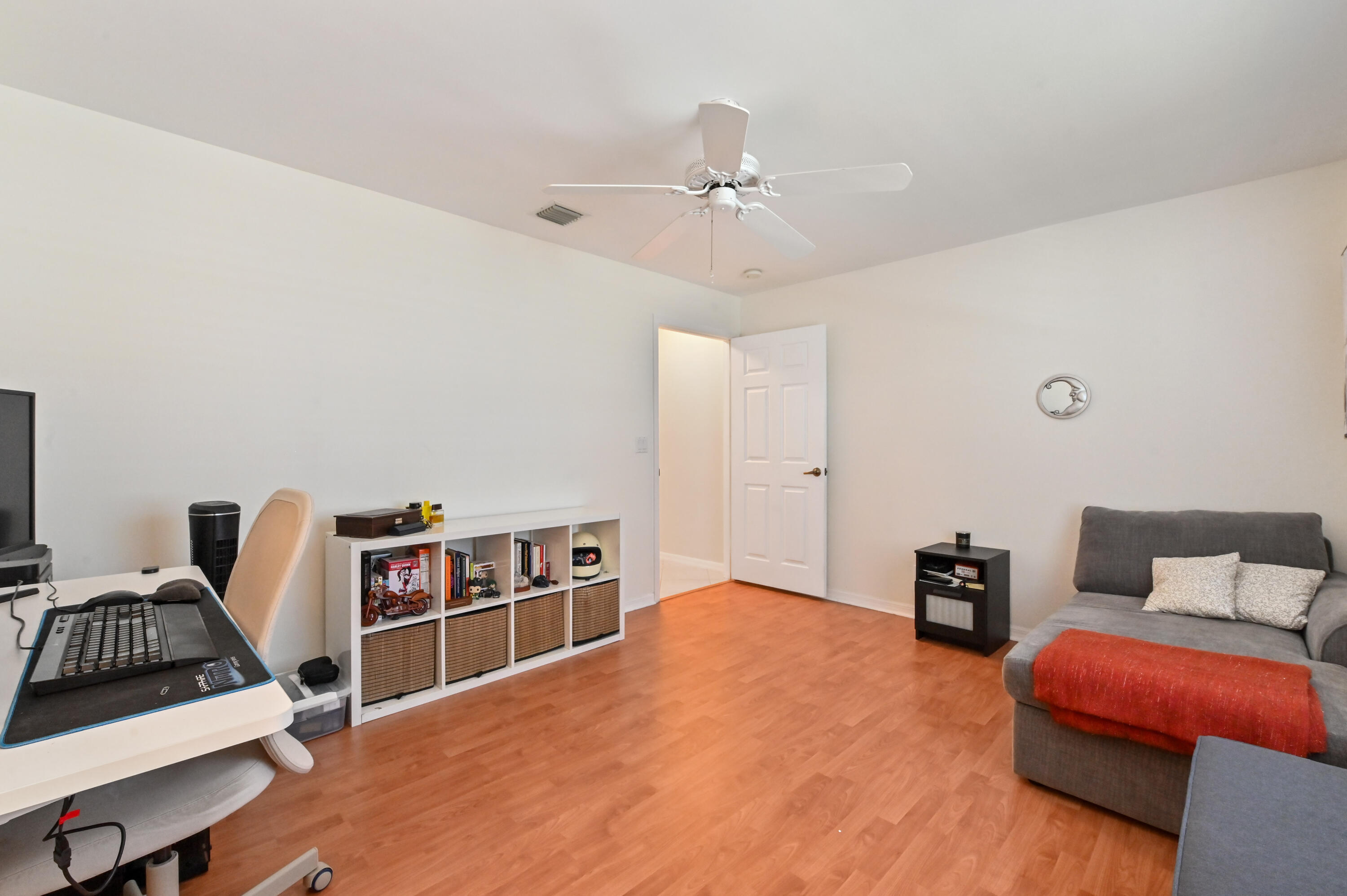 FLORAL LAKES 1 - Residential Lease