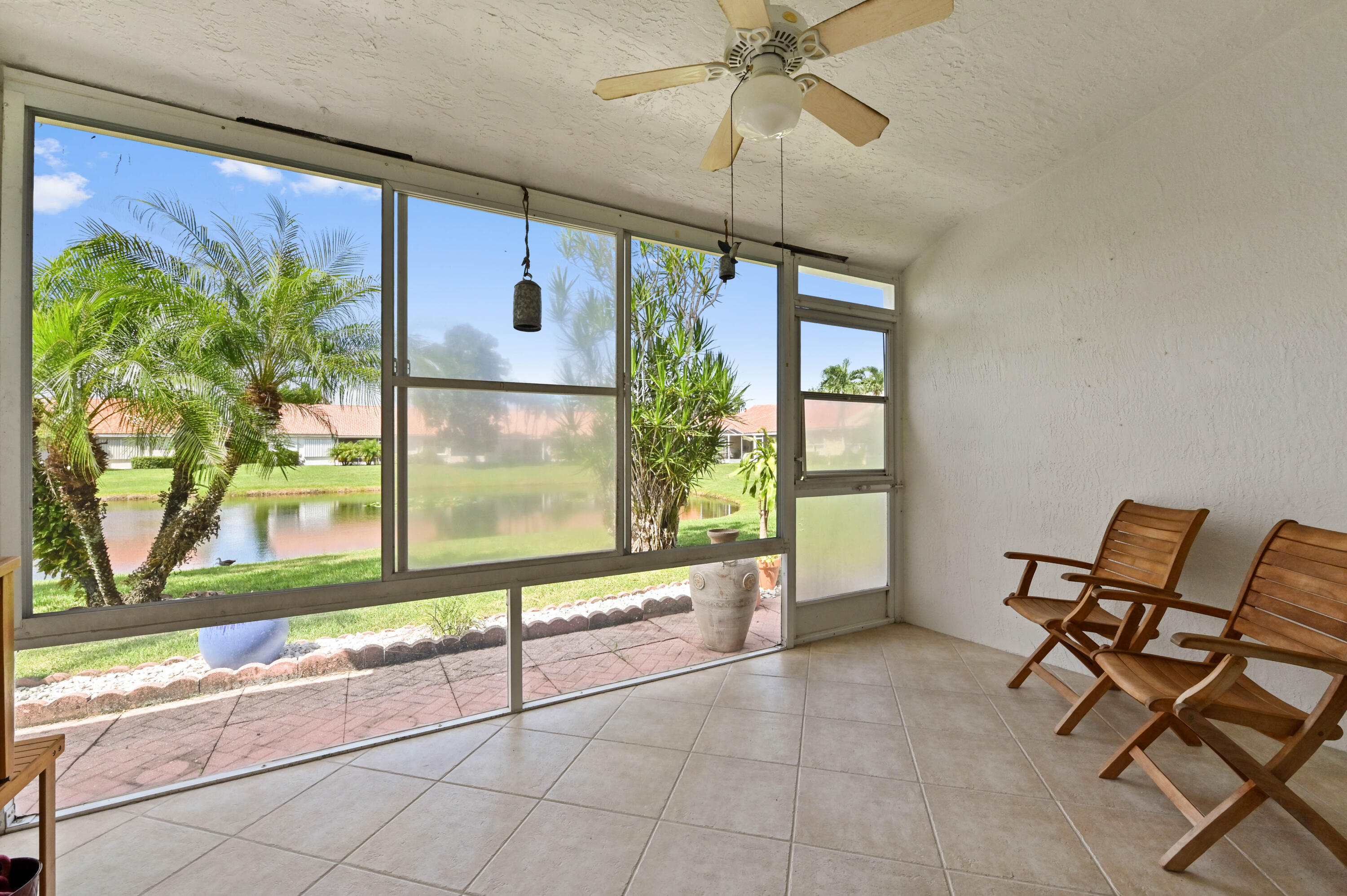 FLORAL LAKES 1 - Residential Lease