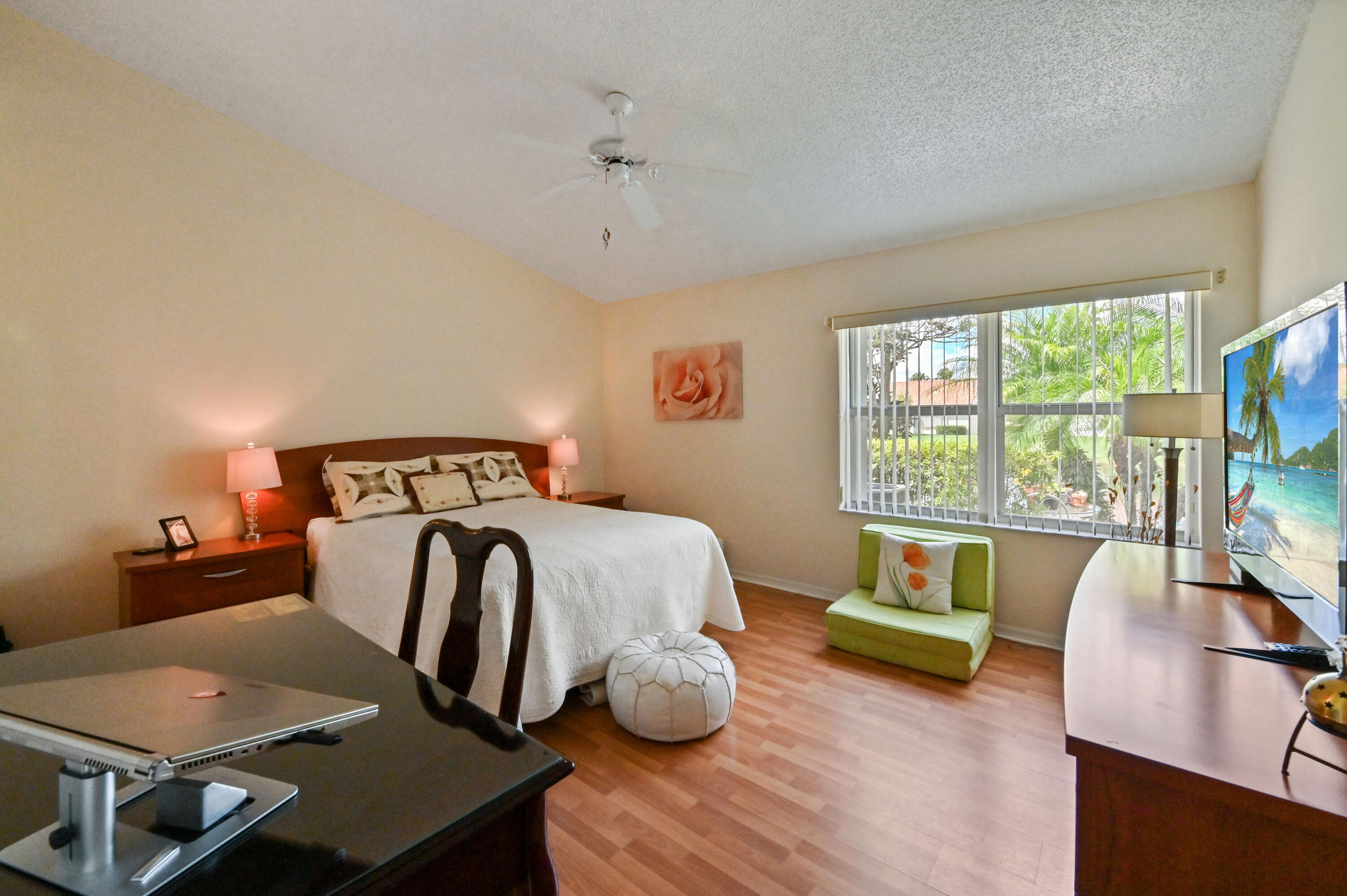 FLORAL LAKES 1 - Residential Lease