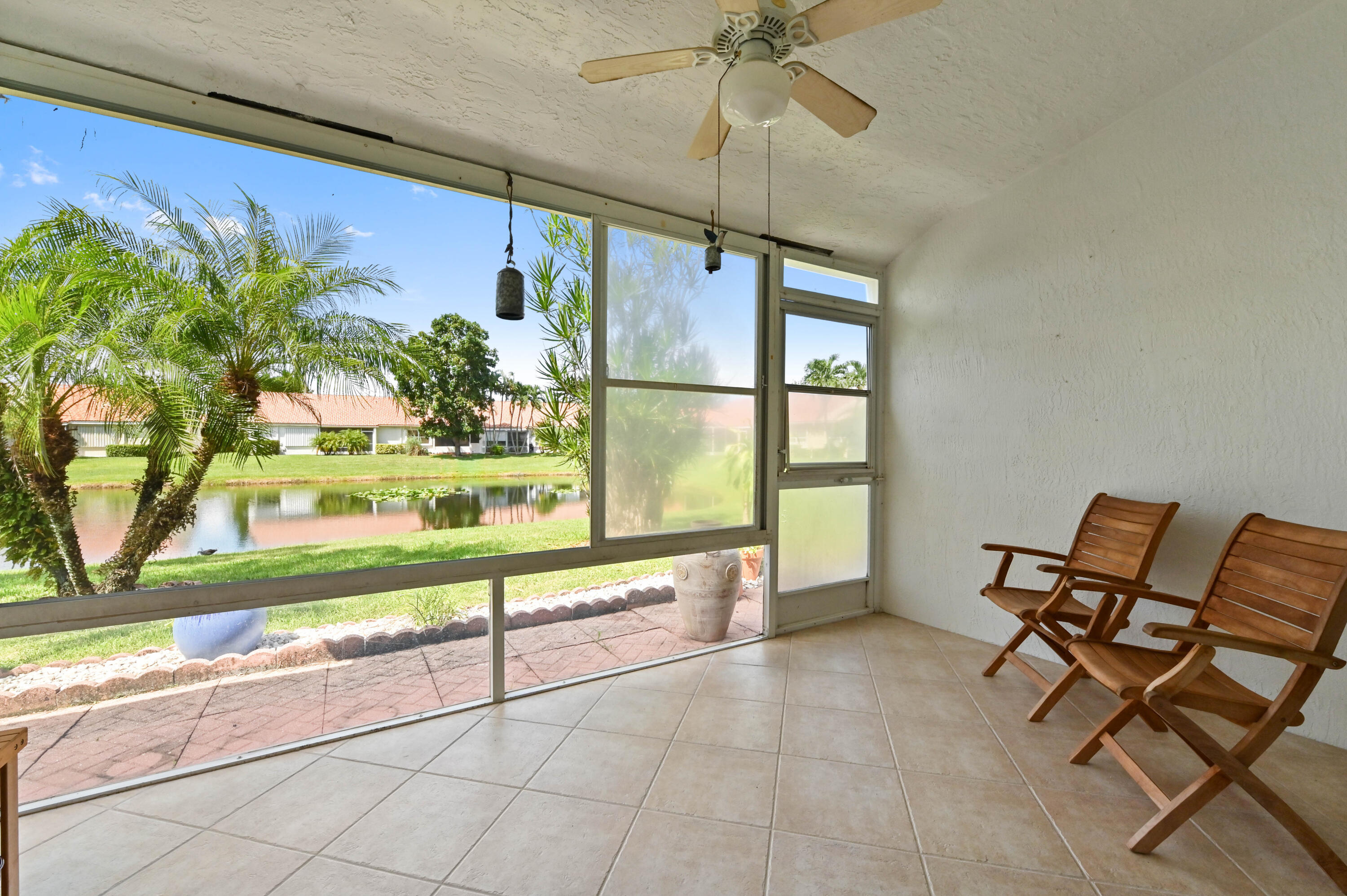 FLORAL LAKES 1 - Residential Lease
