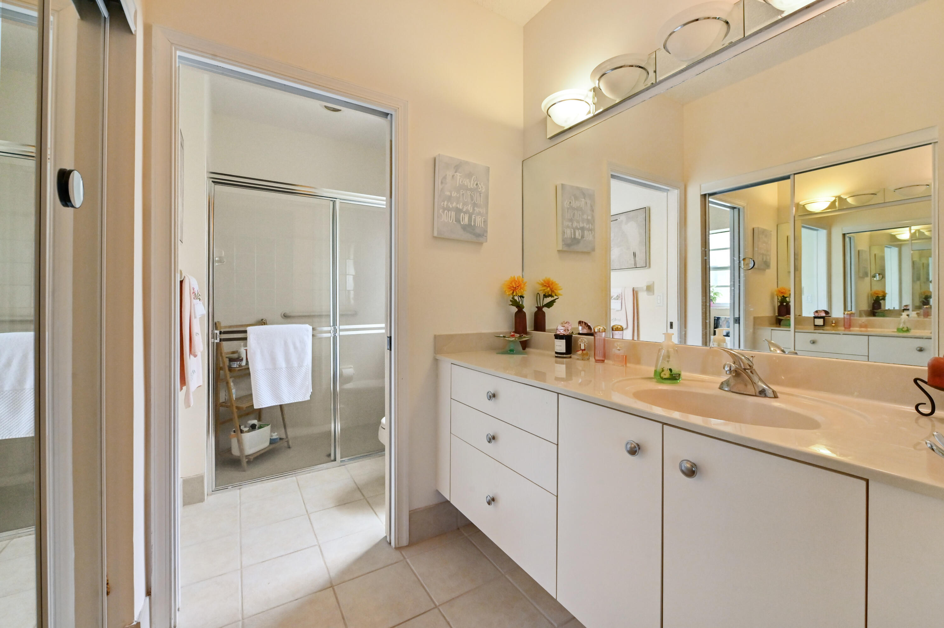 FLORAL LAKES 1 - Residential Lease