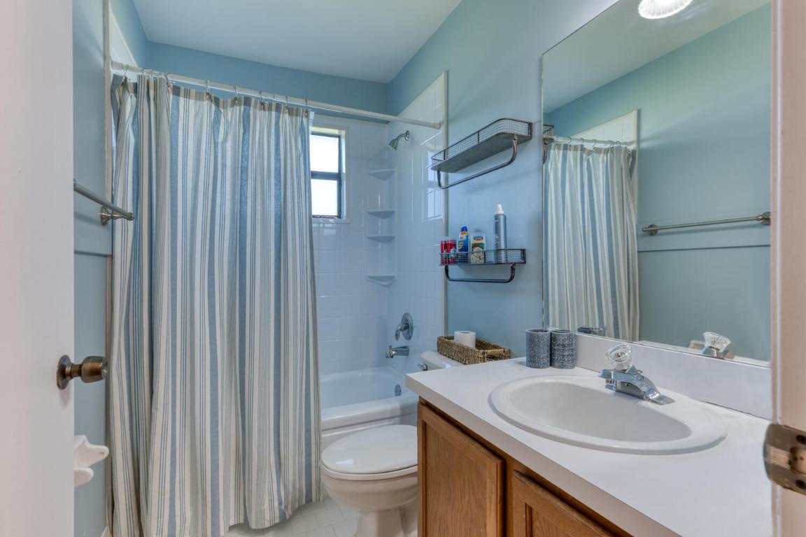 LOXAHATCHEE GROVES - Residential