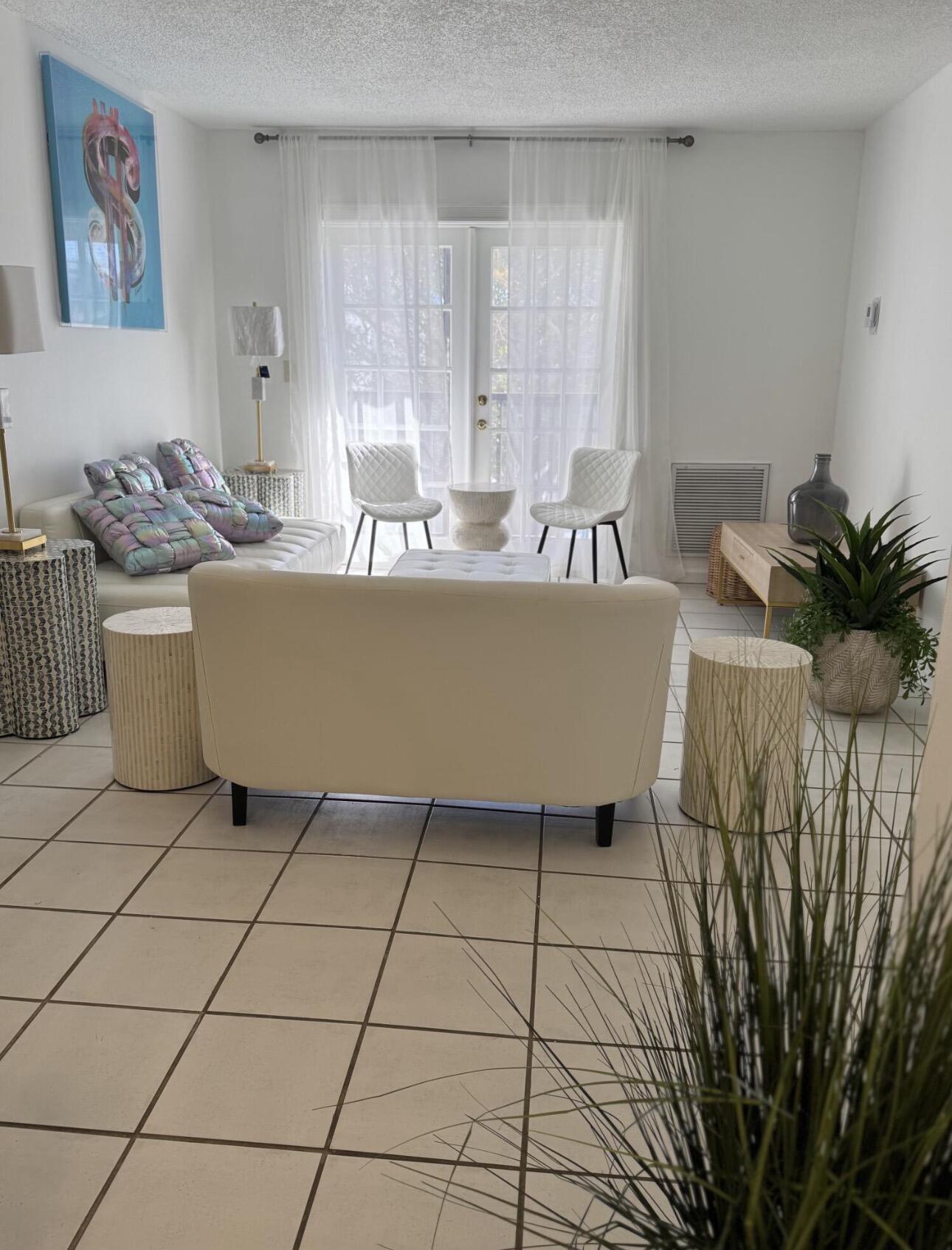 VIKING ARMS CONDO - Residential Lease