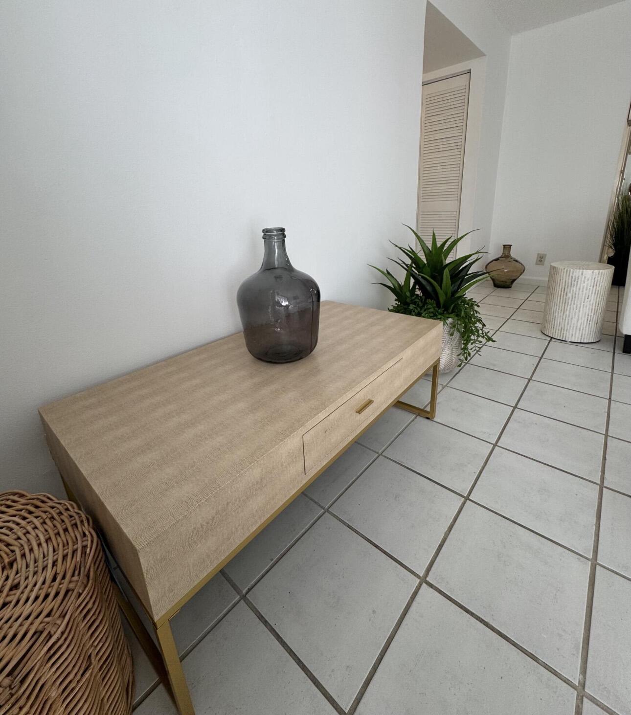 VIKING ARMS CONDO - Residential Lease