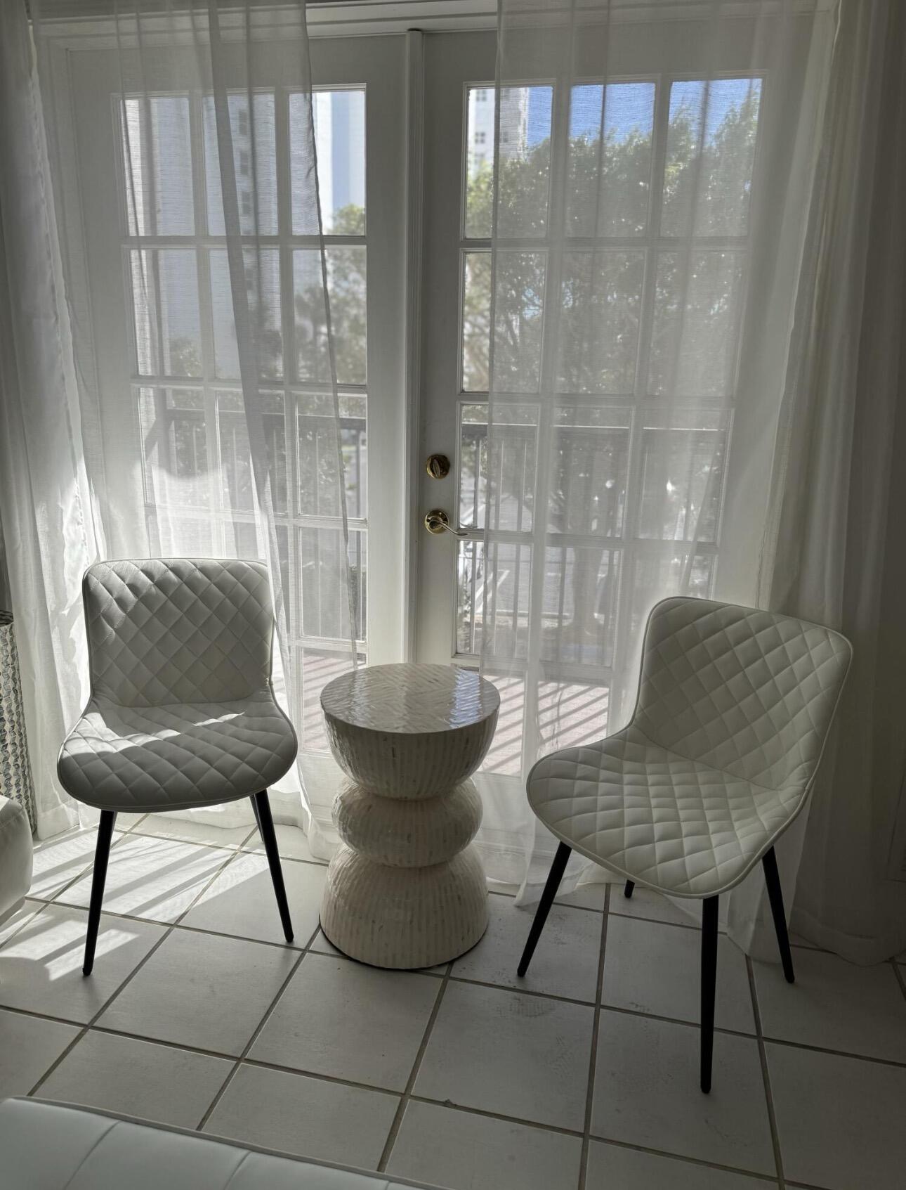 VIKING ARMS CONDO - Residential Lease
