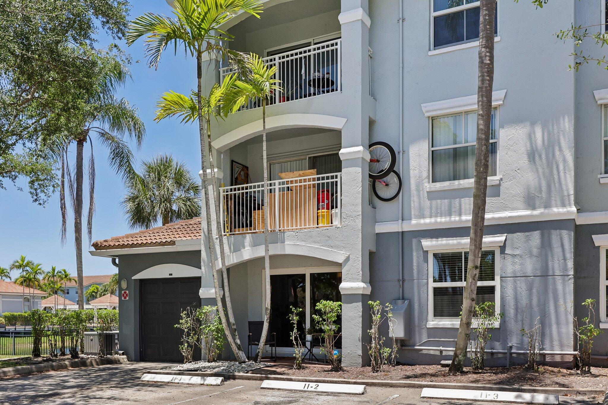 LA VIA CONDO - Residential