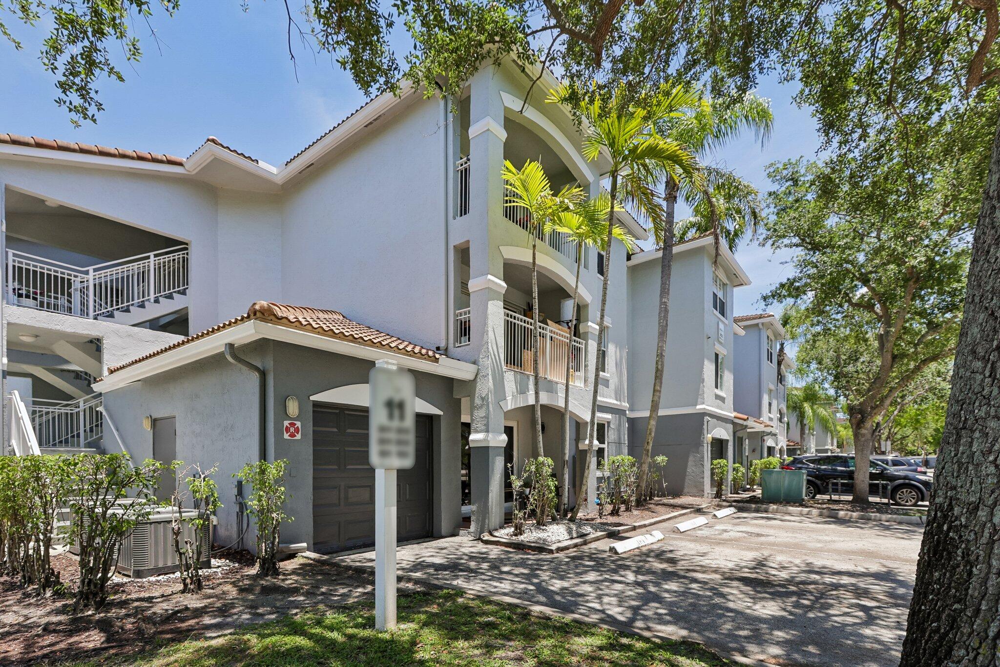 LA VIA CONDO - Residential