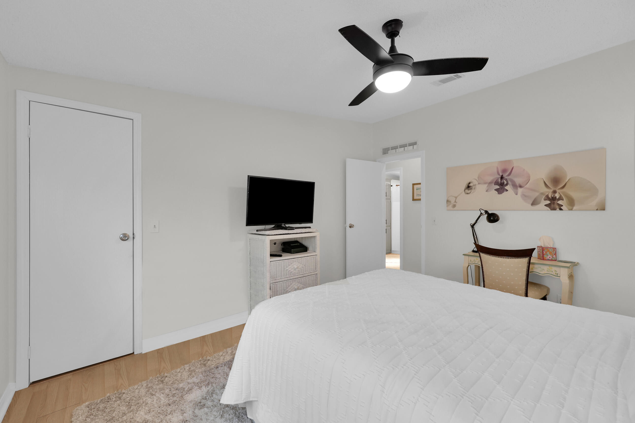 SAVANNA CLUB PLAT III - Residential Lease