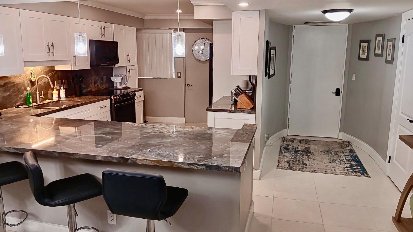 THE GALLEON CONDO - Residential