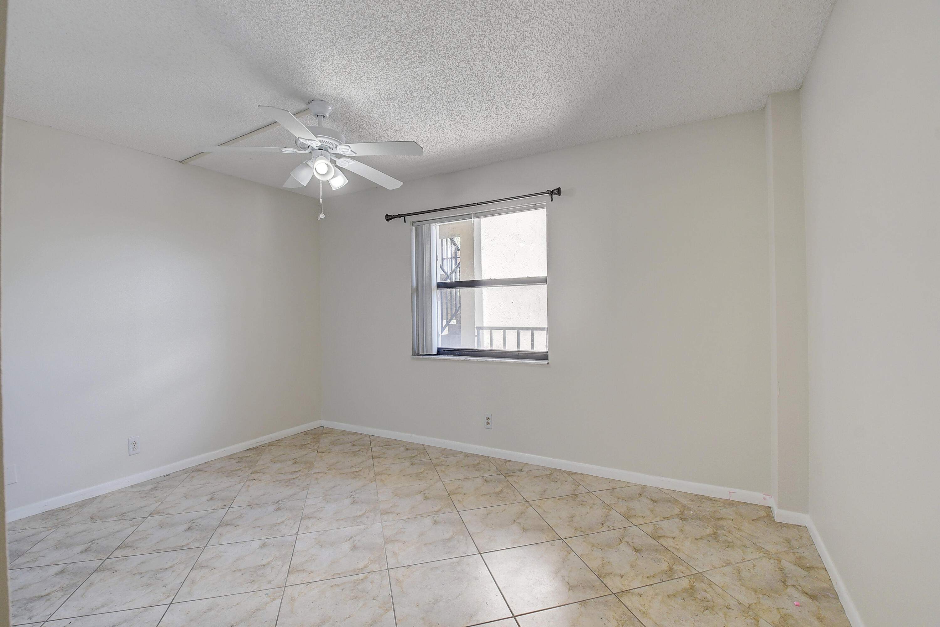 HIDDEN HARBOUR OF THE PALM BEACHES CONDO - Residential