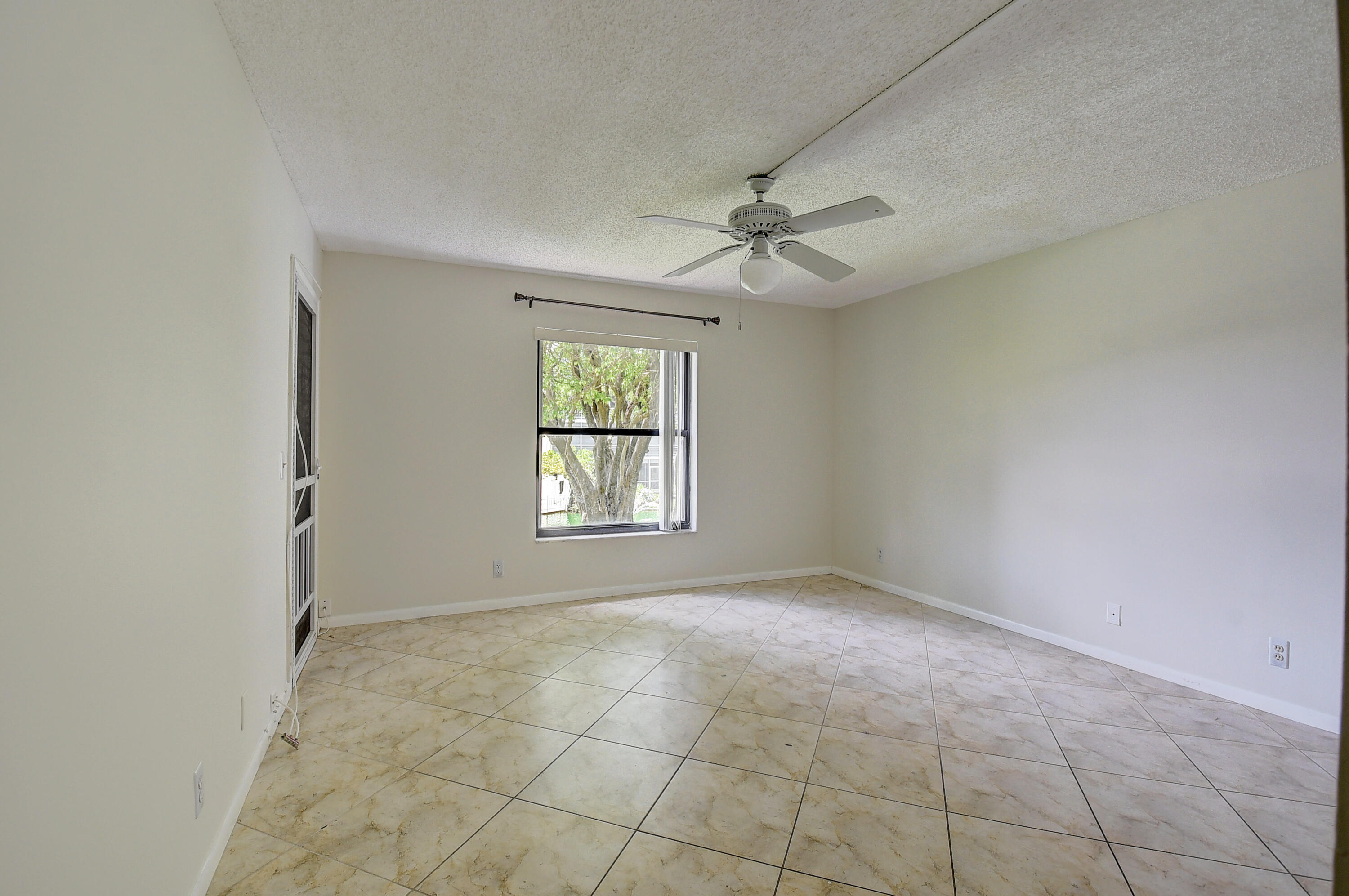 HIDDEN HARBOUR OF THE PALM BEACHES CONDO - Residential