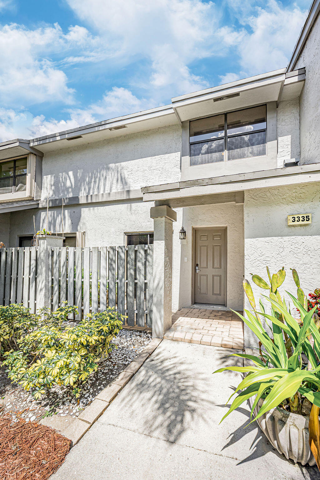 GOLDEN RAINTREE IV-B CONDO - Residential
