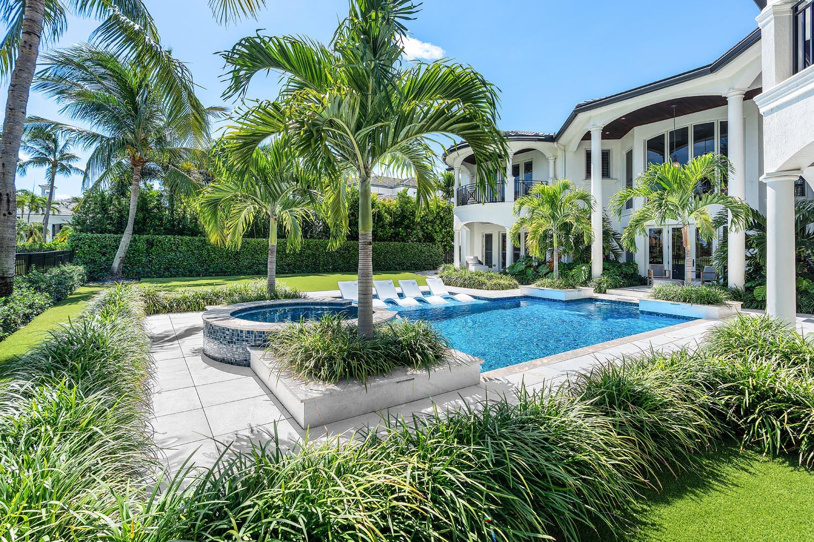 ROYAL PALM YACHT & COUNTRY CLUB - Residential