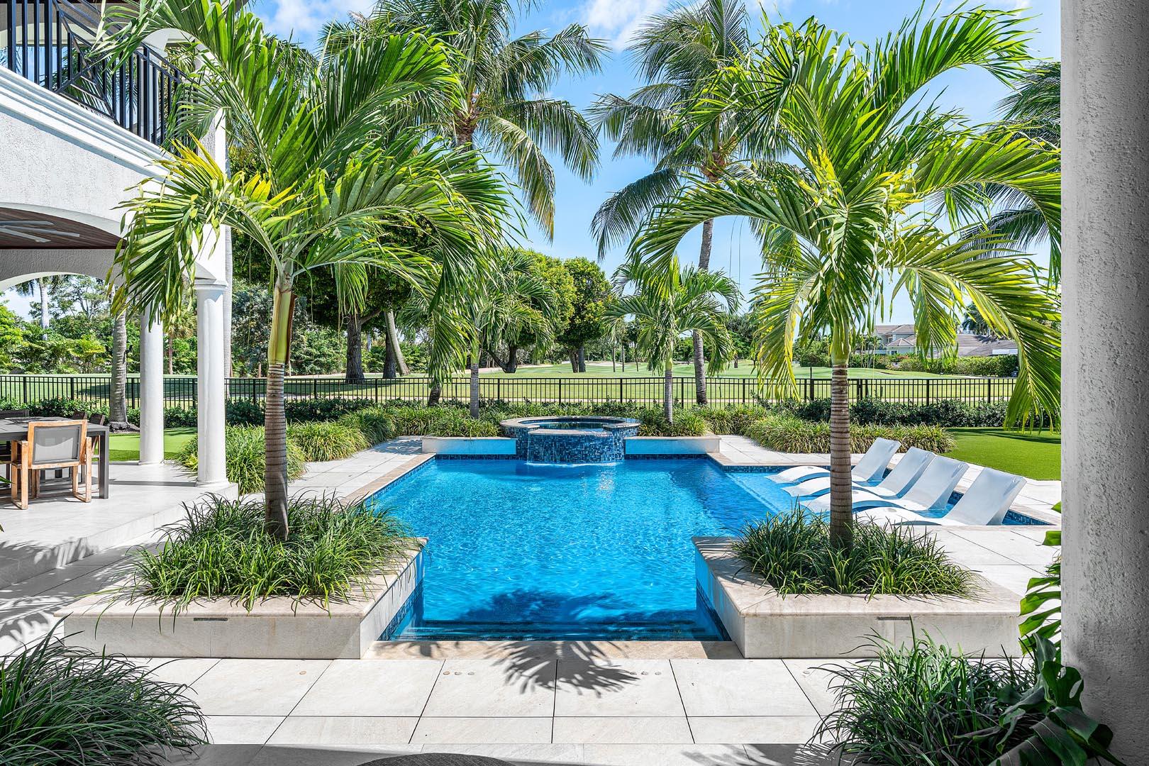 ROYAL PALM YACHT & COUNTRY CLUB - Residential