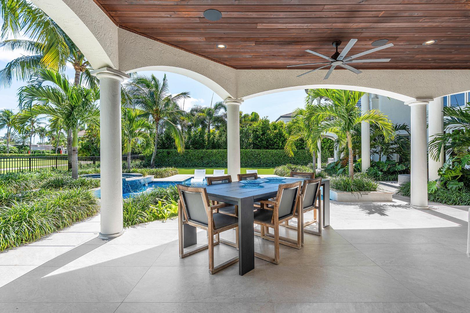 ROYAL PALM YACHT & COUNTRY CLUB - Residential