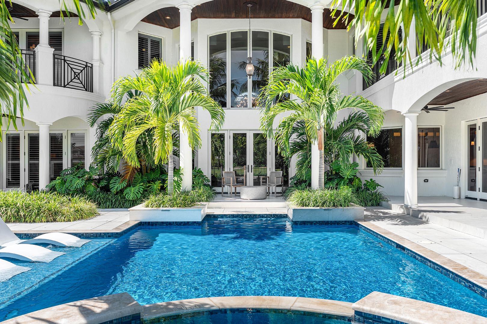 ROYAL PALM YACHT & COUNTRY CLUB - Residential
