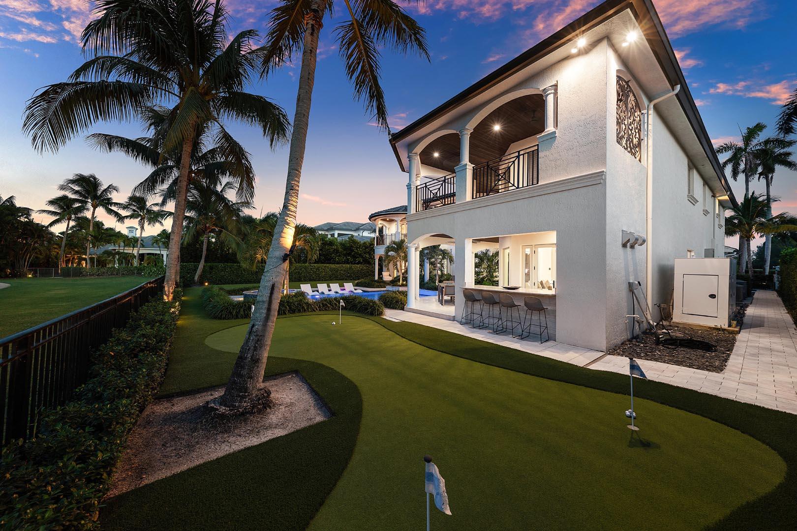 ROYAL PALM YACHT & COUNTRY CLUB - Residential