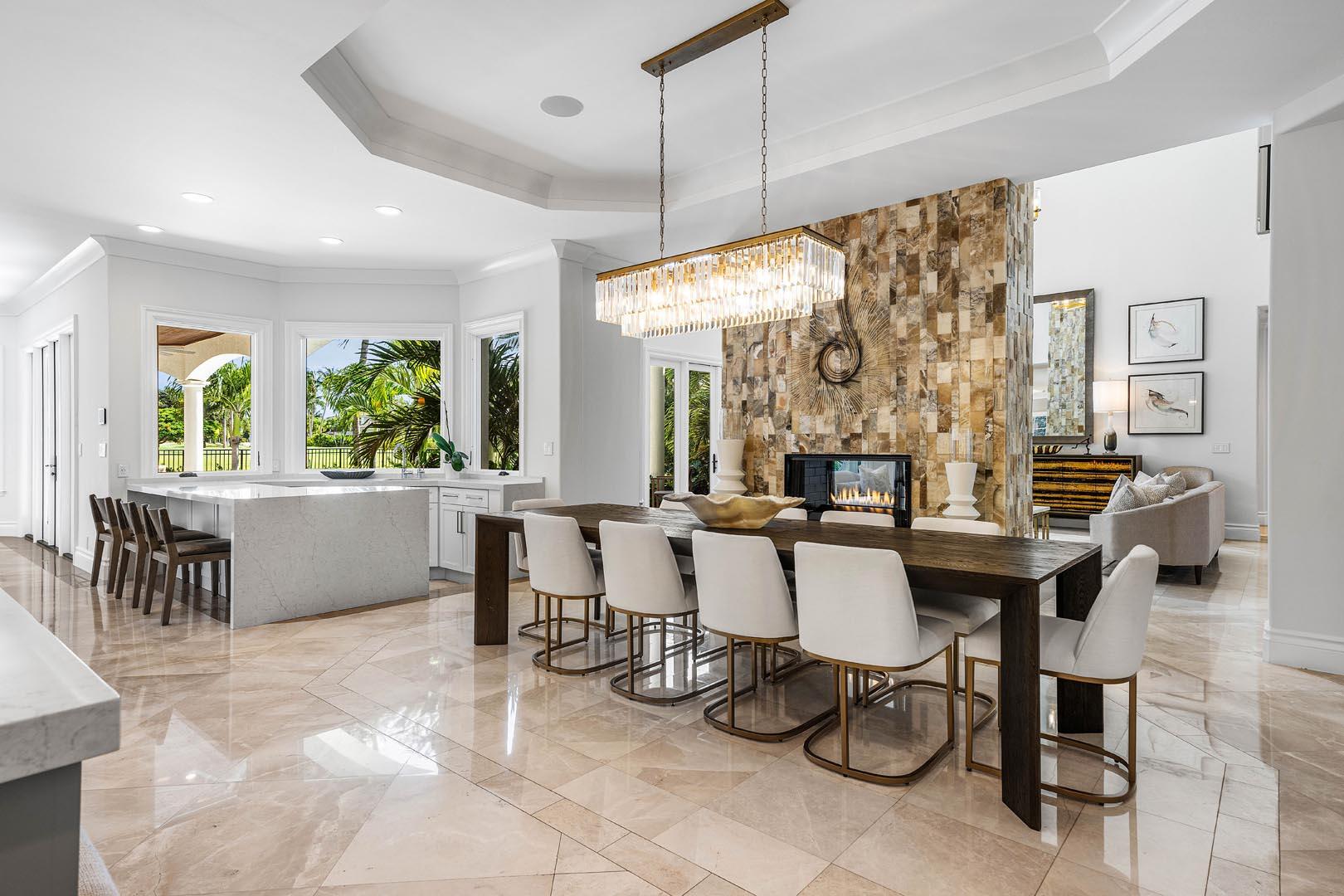 ROYAL PALM YACHT & COUNTRY CLUB - Residential