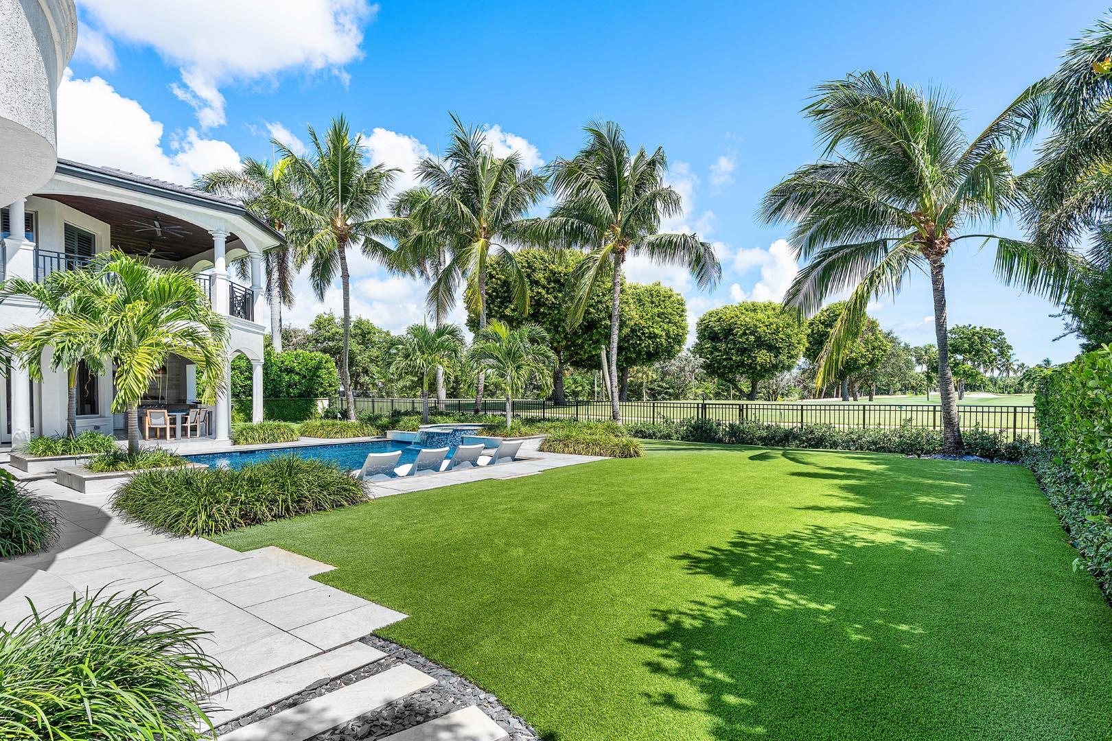 ROYAL PALM YACHT & COUNTRY CLUB - Residential