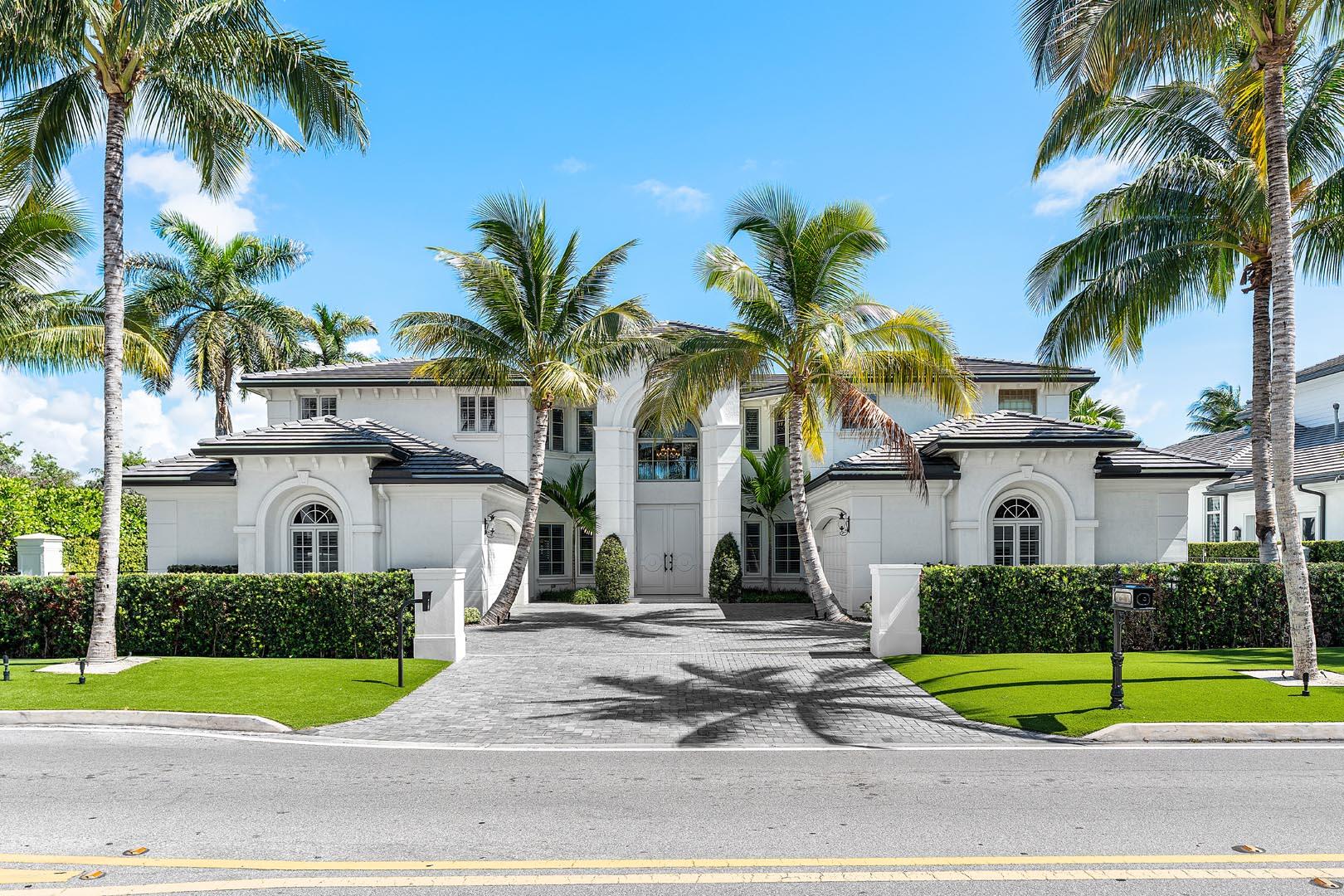 ROYAL PALM YACHT & COUNTRY CLUB - Residential