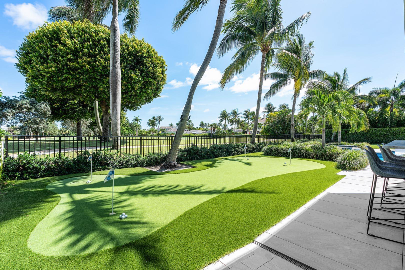 ROYAL PALM YACHT & COUNTRY CLUB - Residential