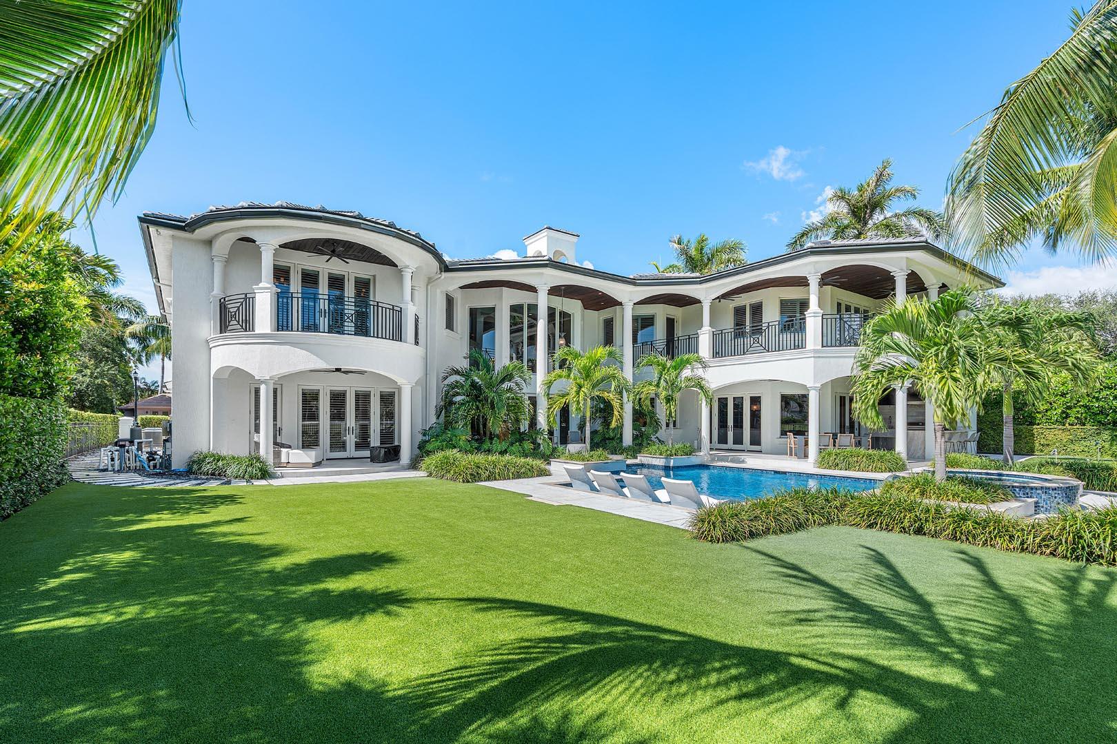 ROYAL PALM YACHT & COUNTRY CLUB - Residential