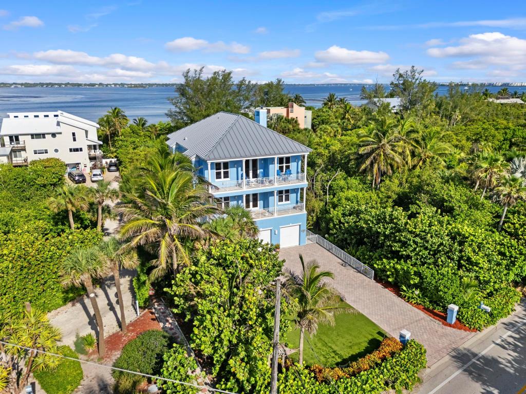 YACHT CLUB BEACH - Residential