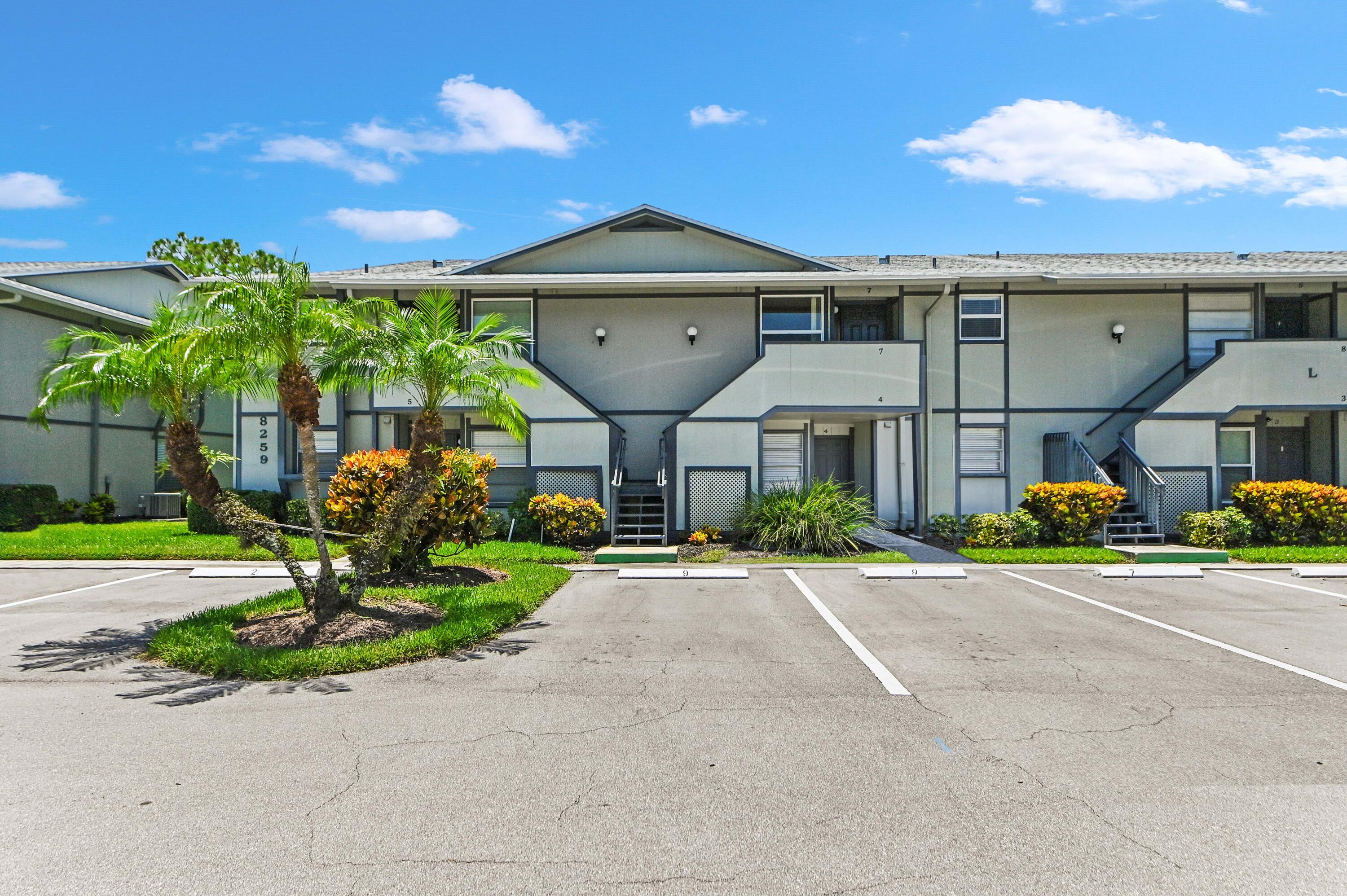 Pinecroft - Residential
