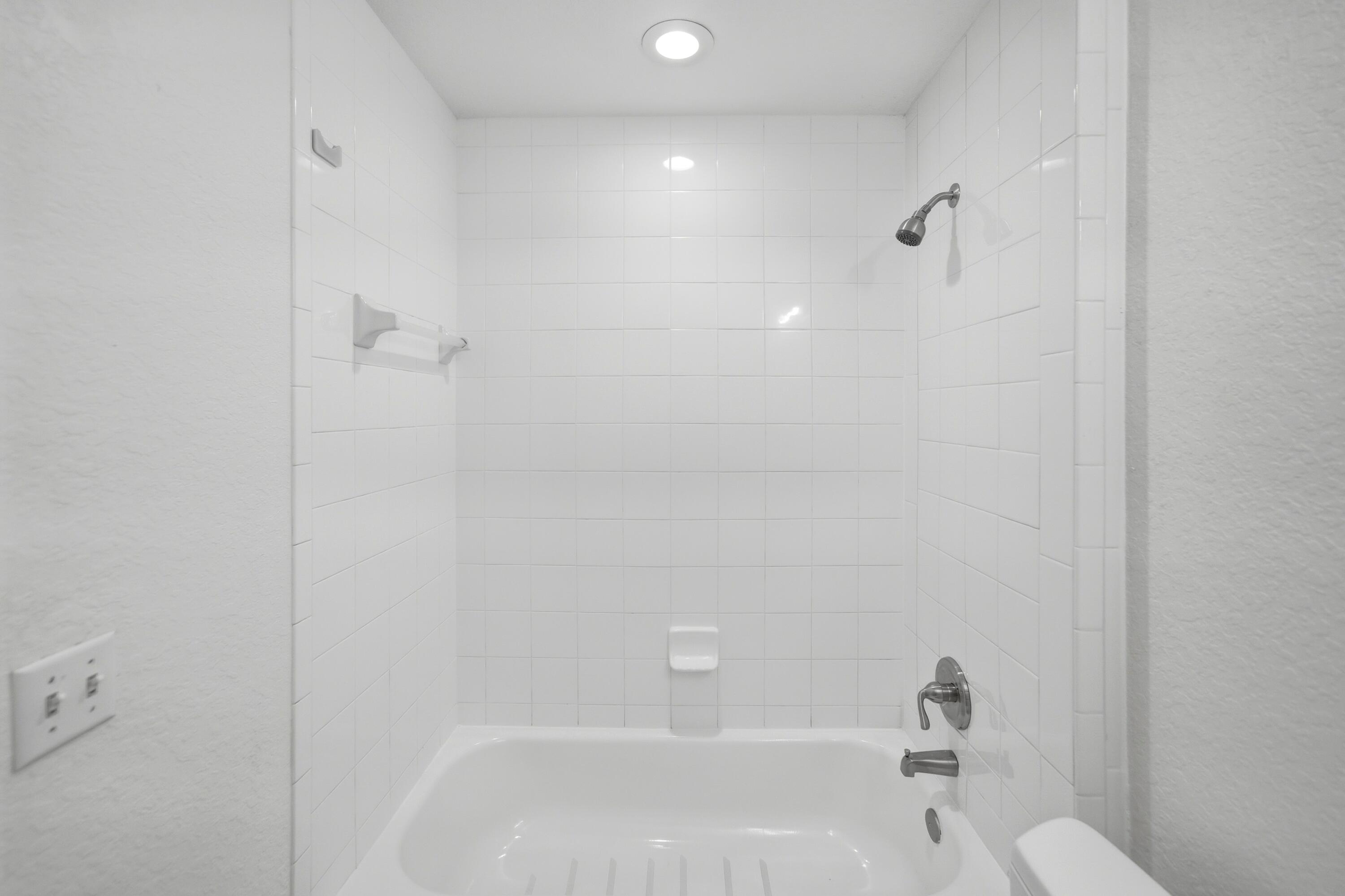 VILABELLA CENTRAL PARK CONDO - Residential