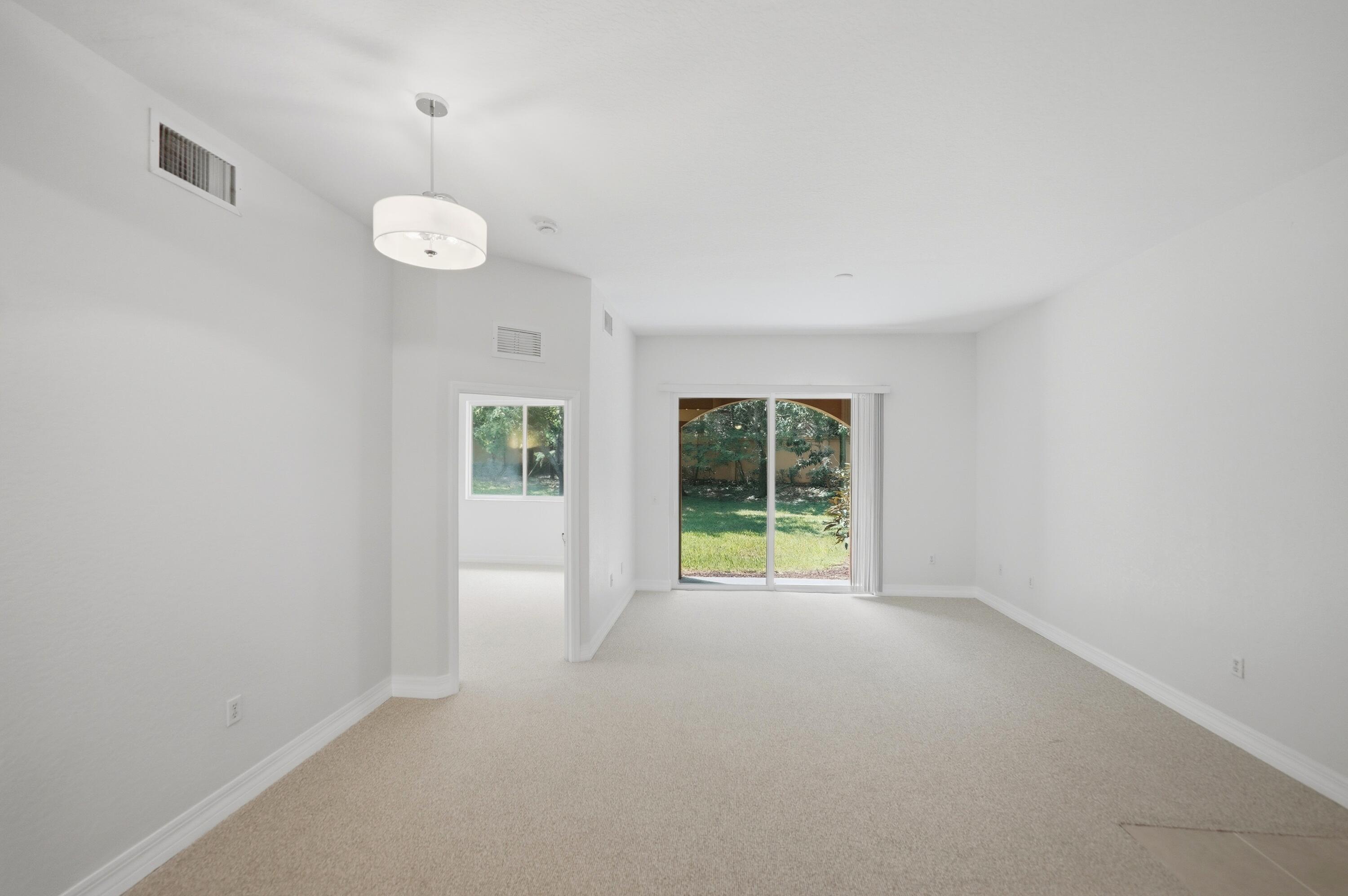 VILABELLA CENTRAL PARK CONDO - Residential