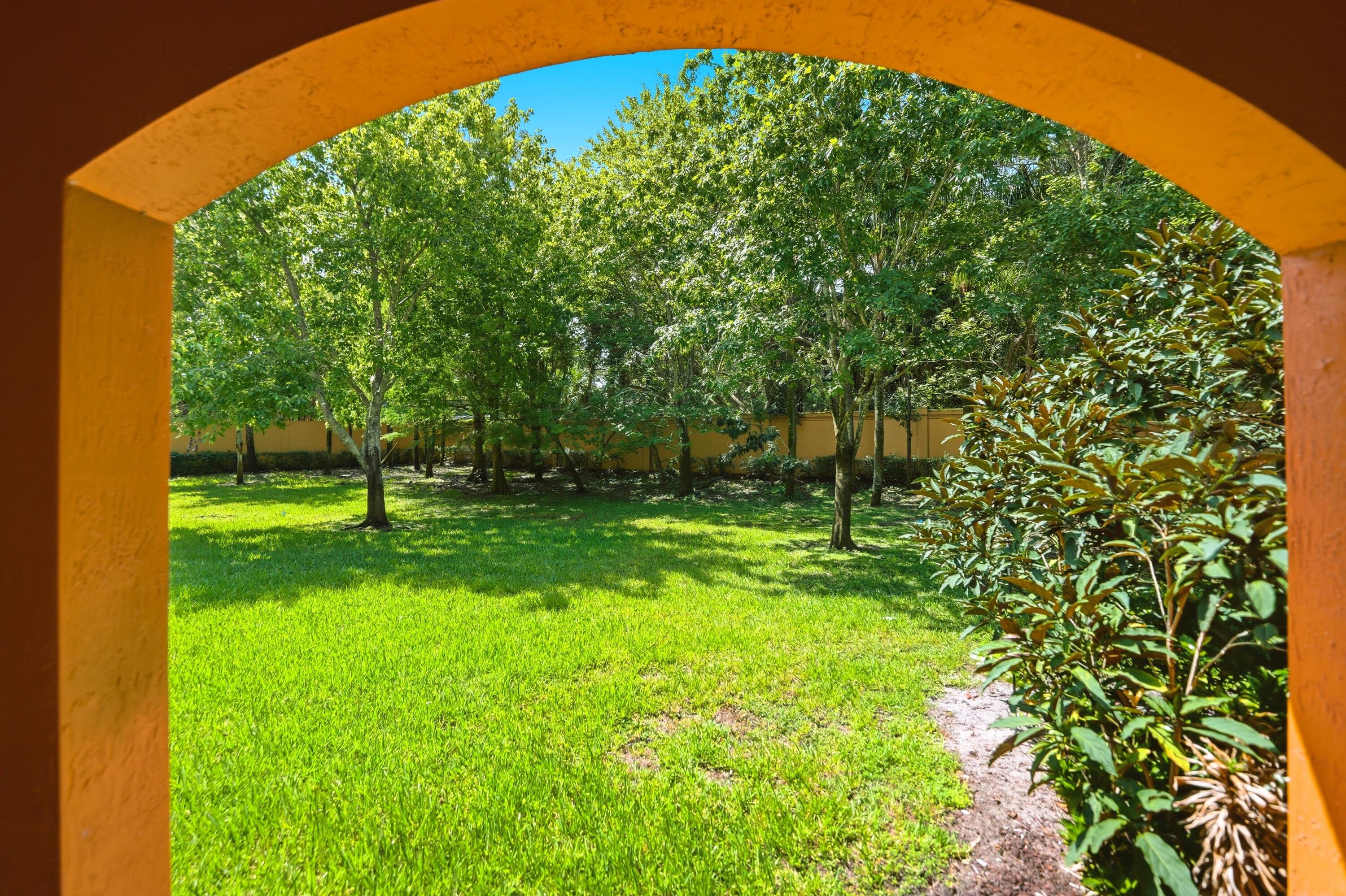 VILABELLA CENTRAL PARK CONDO - Residential