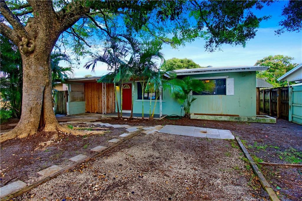 The perfect opportunity does exist. Come see for yourself. Located in the beautiful neighborhood of South Middle River, this hidden gem is ready for you to make it your own. Close proximity to Wilton Manors & downtown Fort Lauderdale. HUGE fenced in yard. Enclosed carport, currently used for extra storage. Granite counters in kitchen. Terrazzo floors throughout.