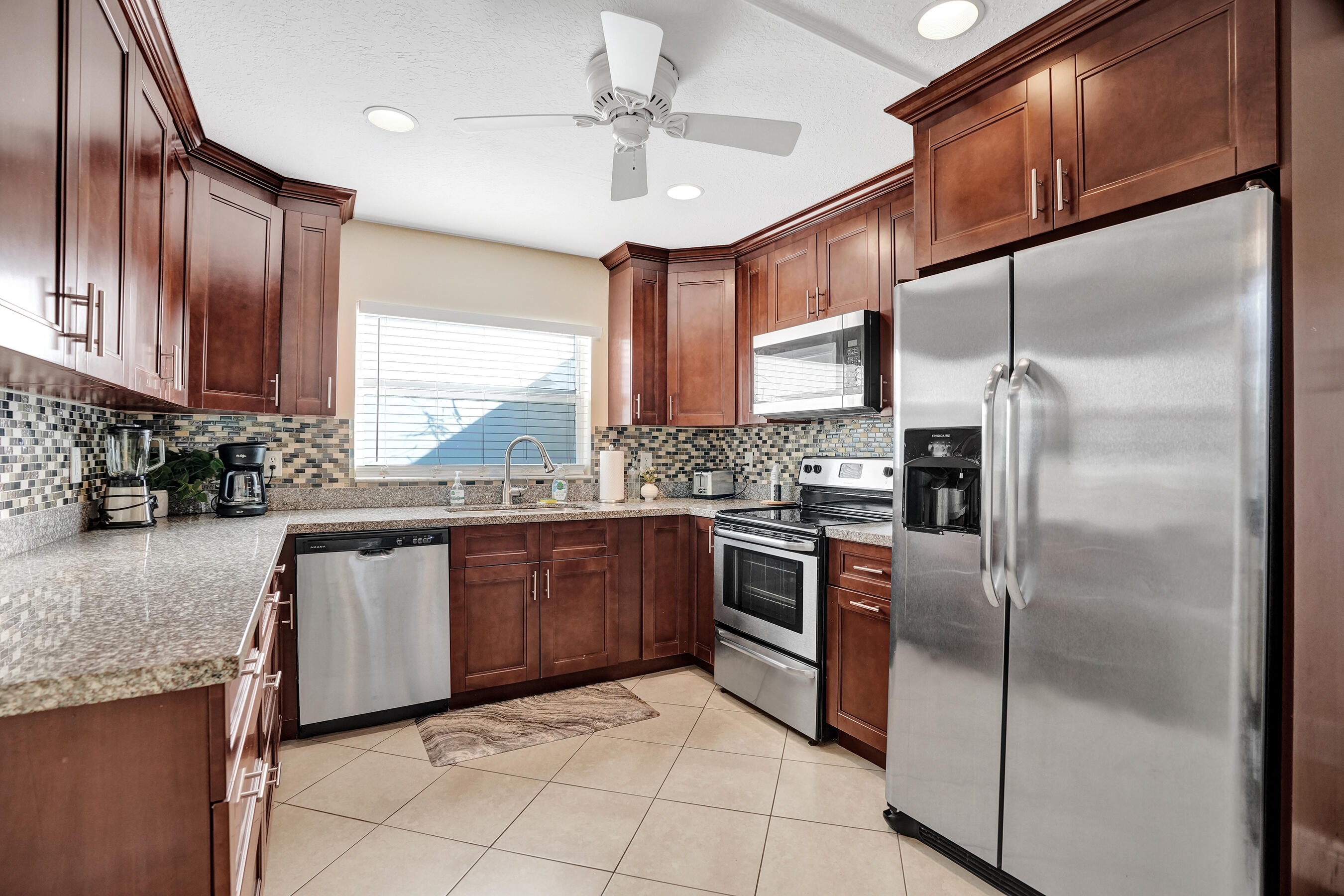 NORTH PALM BEACH VILLAGE OF 4 - Residential Lease
