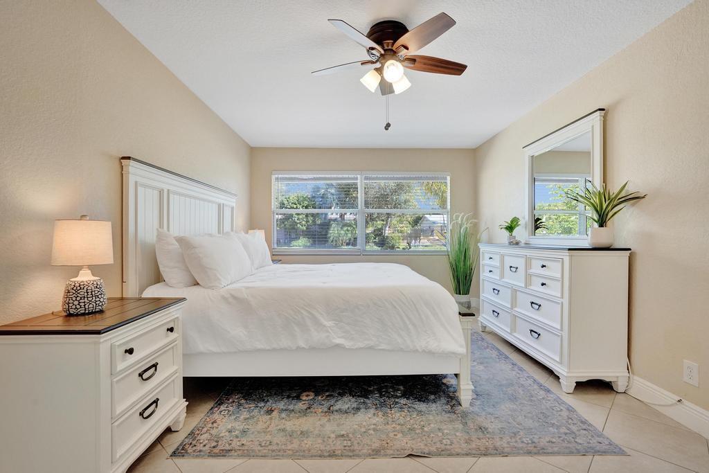 NORTH PALM BEACH VILLAGE OF 4 - Residential Lease