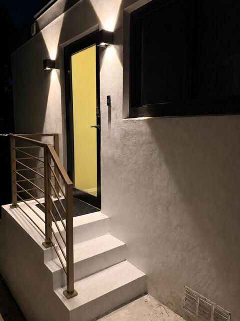BISCAYNE GARDENS SEC F PT 3 - Residential Lease